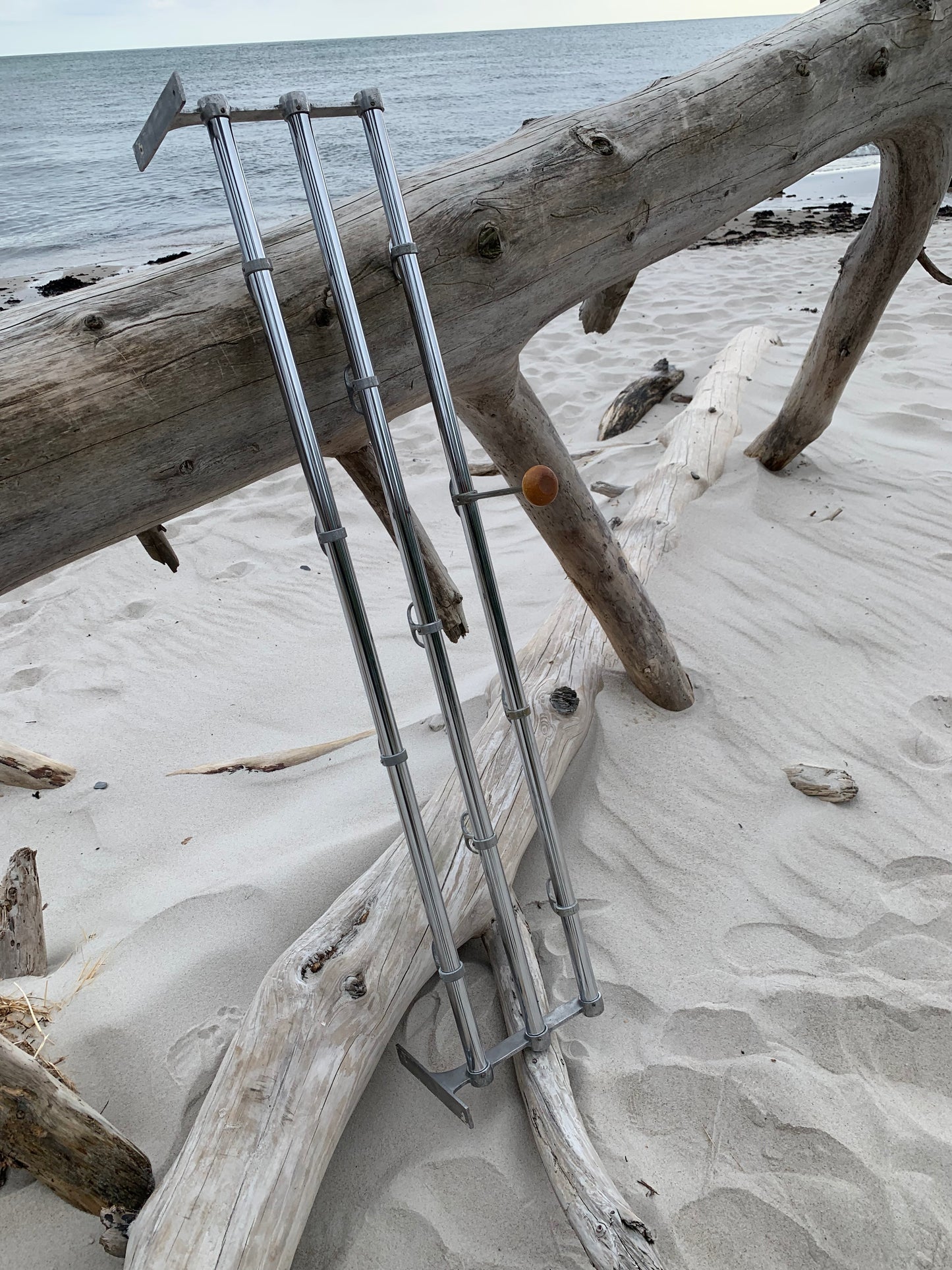 Hatthylla med hattkrok