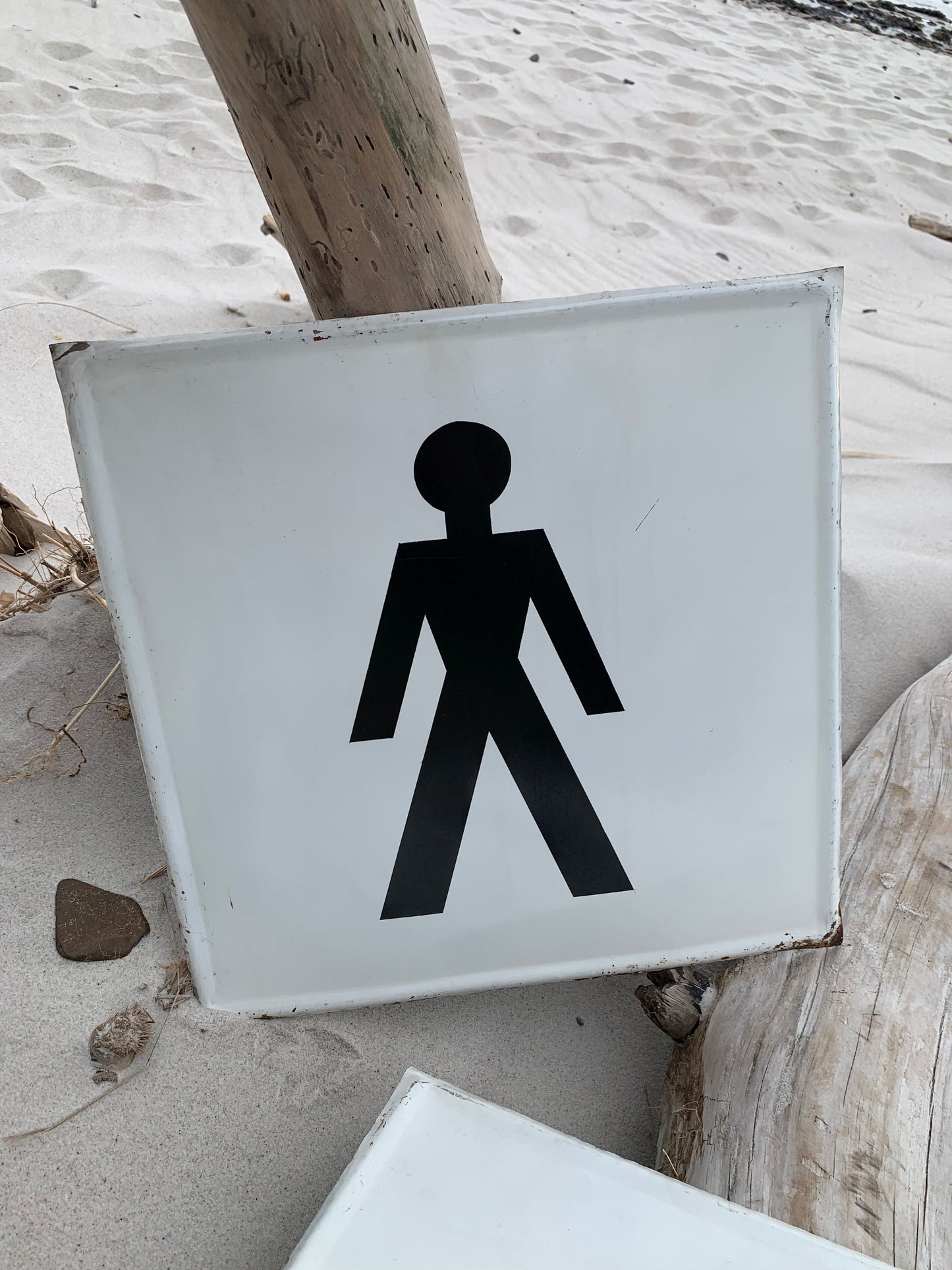 Gamla skyltar från järnvägsstationen - 2 st. säljs tillsammans