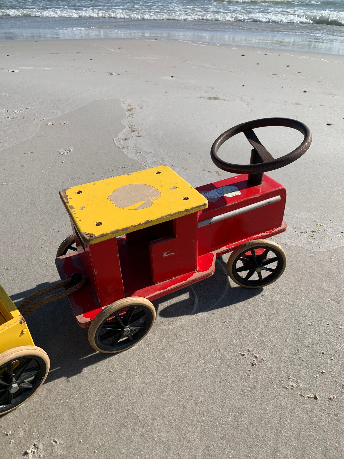 Stort BRIO tåg med vagn