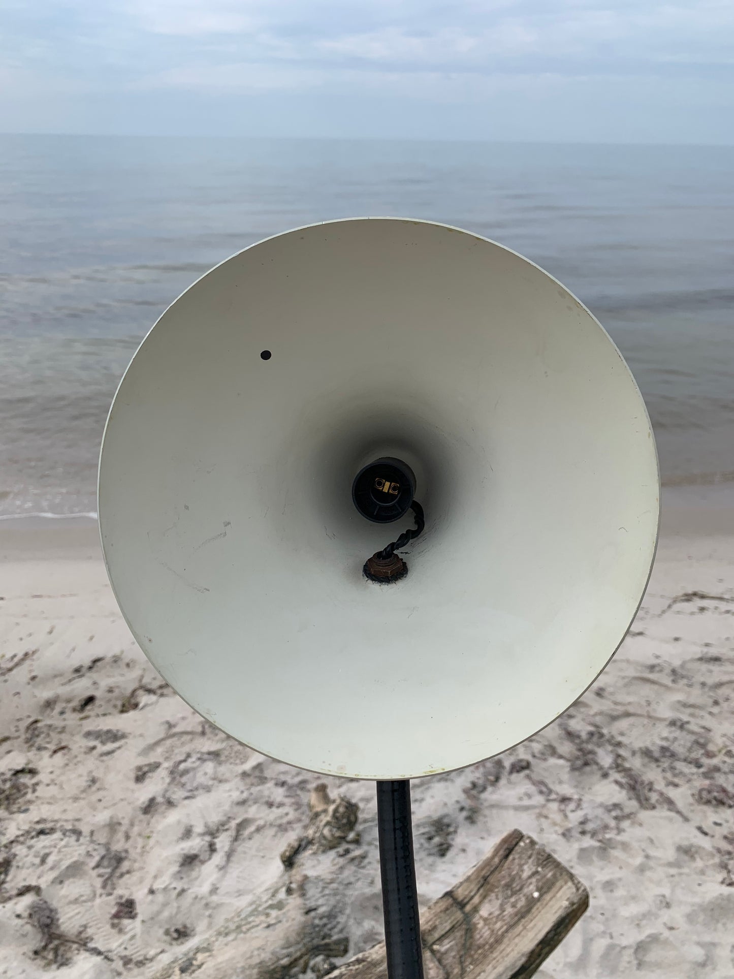 Vintage lampa med IBM-reklam