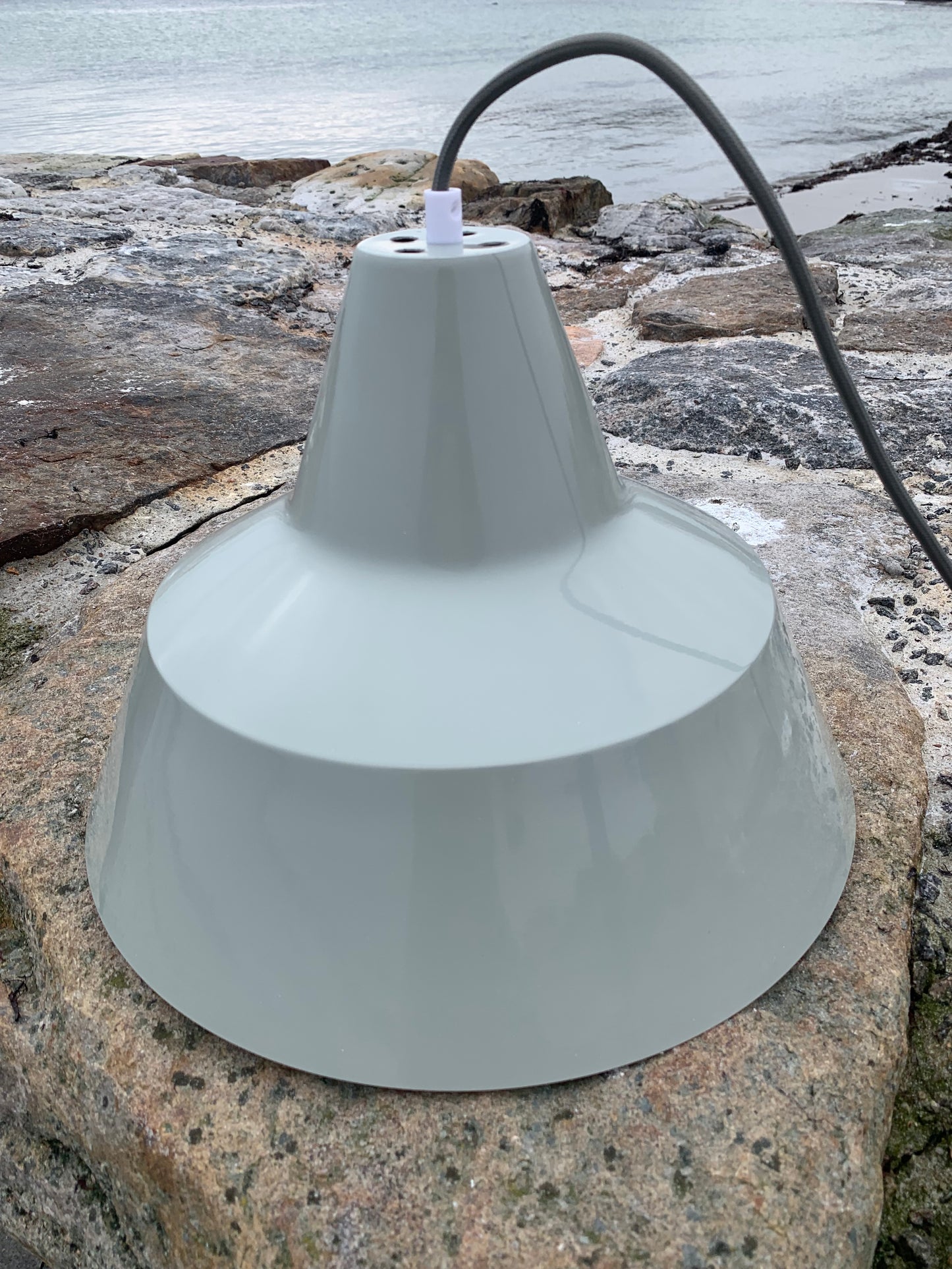 Verkstadslampa - Grå