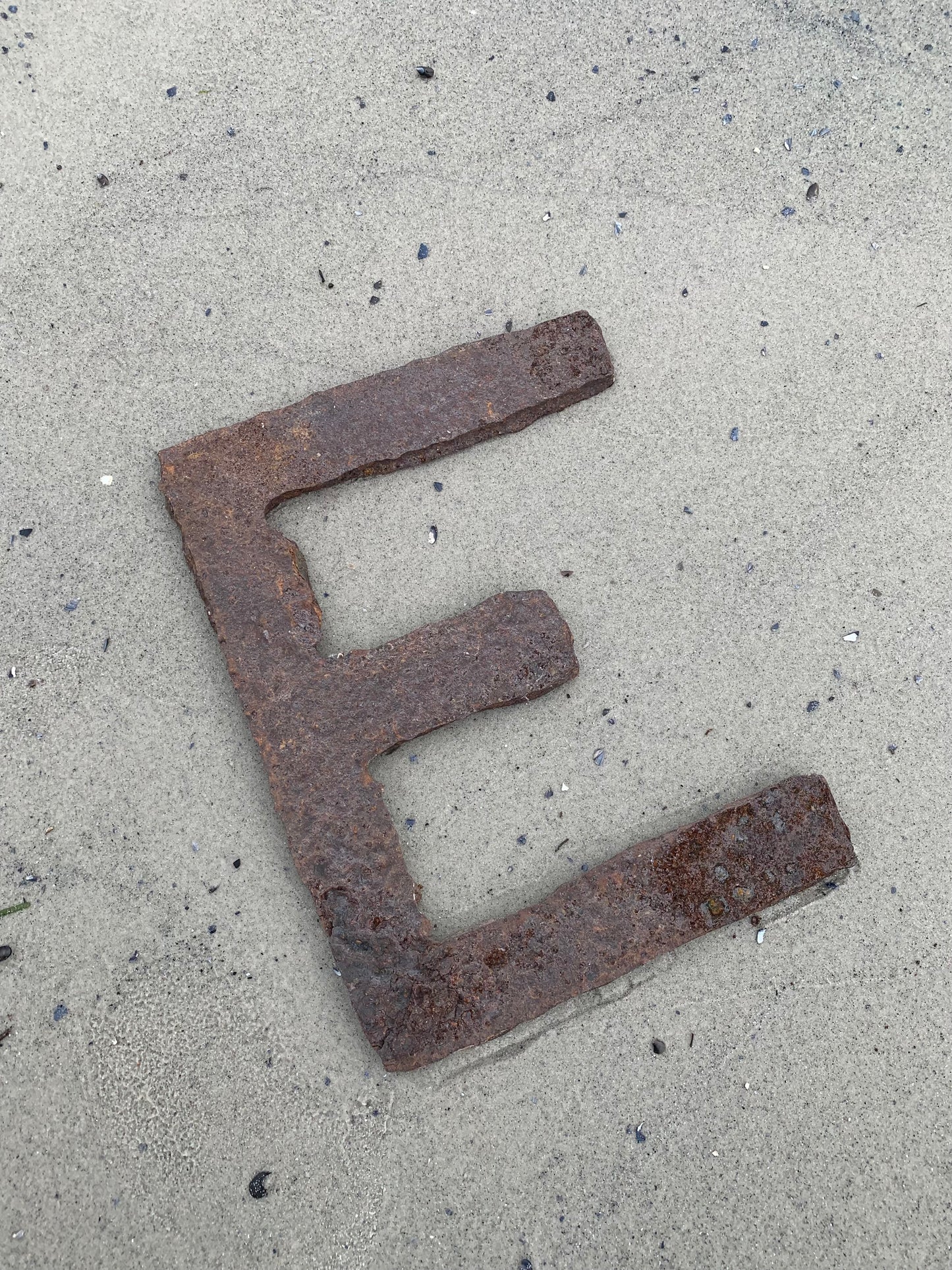 Bokstav - E