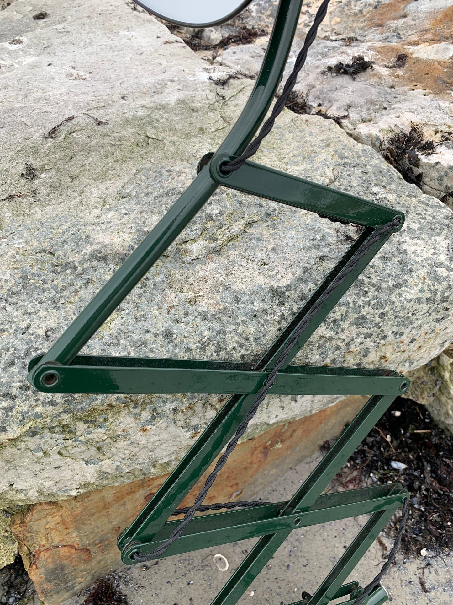 Kaiser Idell 6614 (den stora modellen) - Mörkgrön