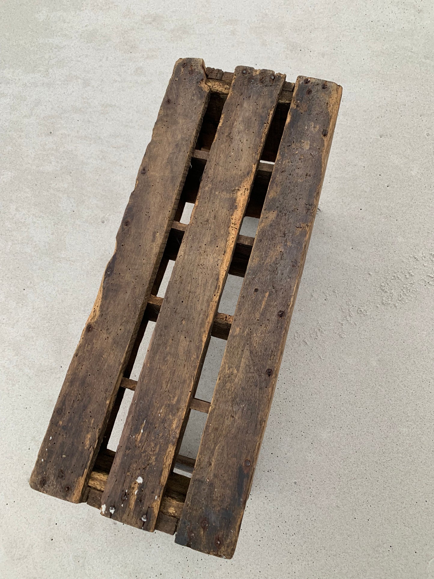 Fransk flasklåda från 1932