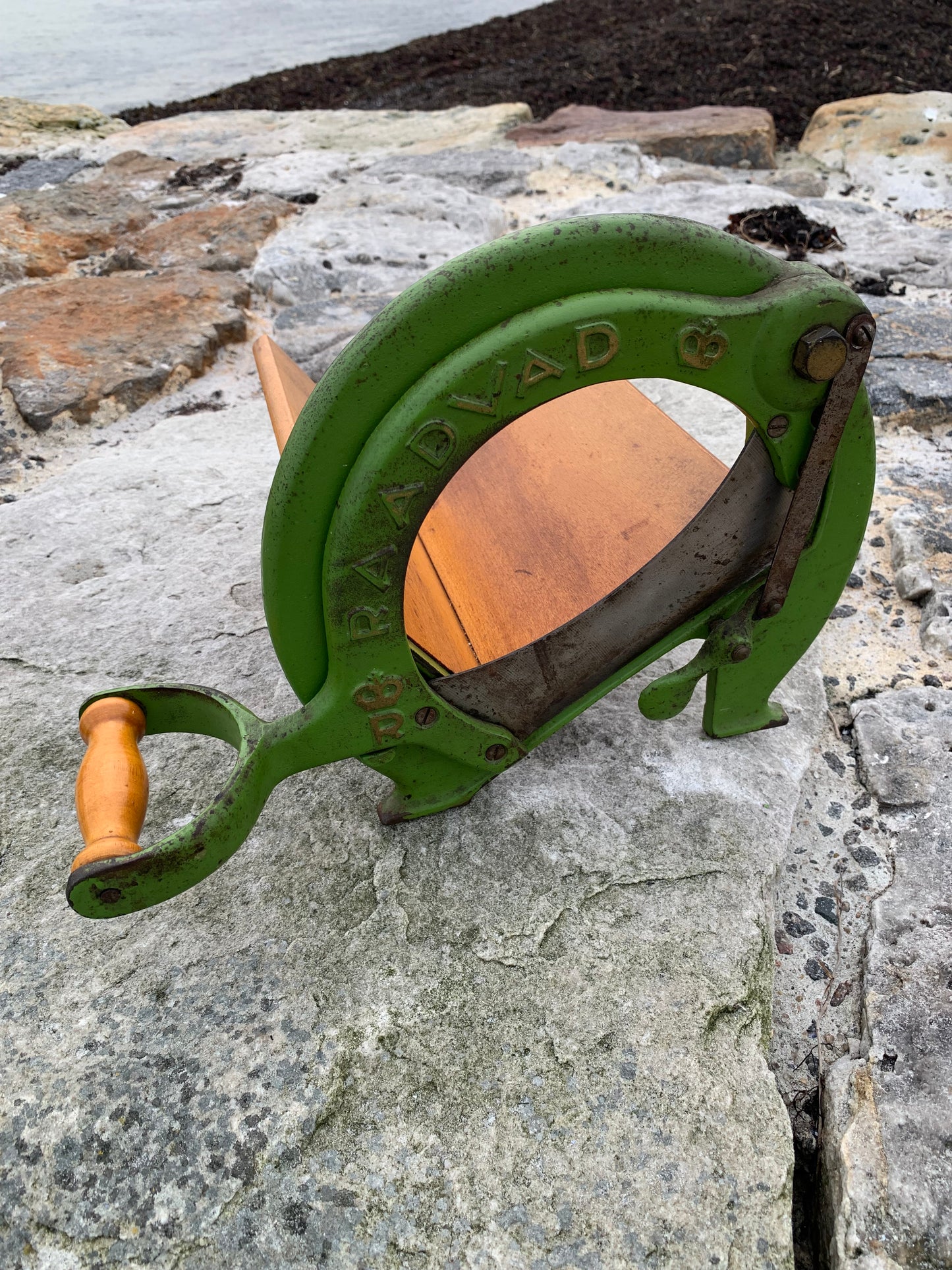 Raadvad brödskärare