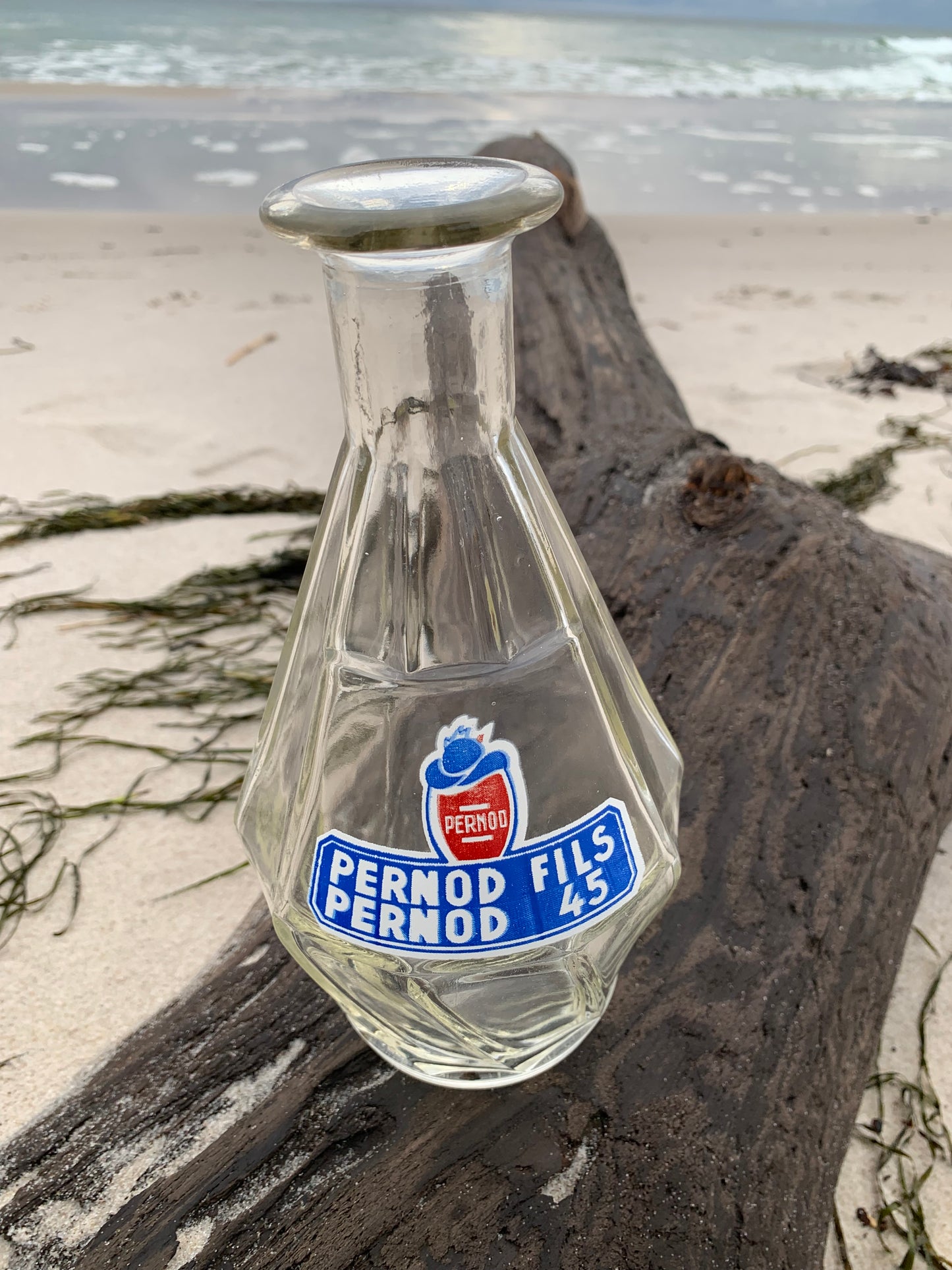 Pernod karaff