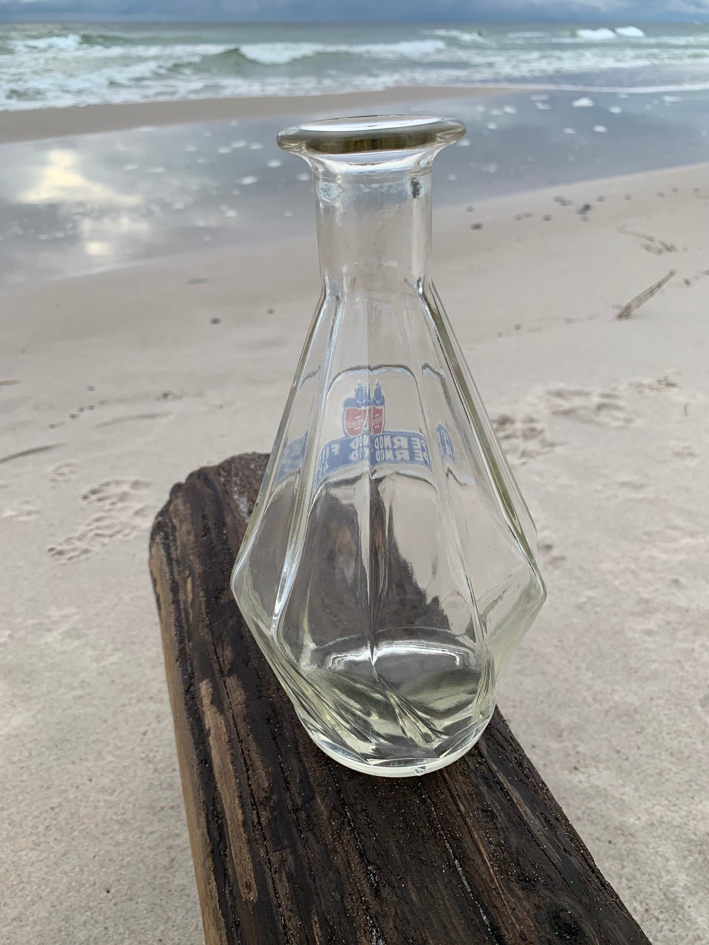Pernod karaff