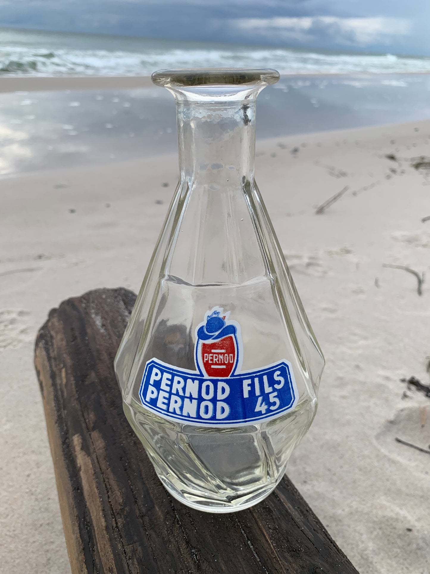 Pernod karaff