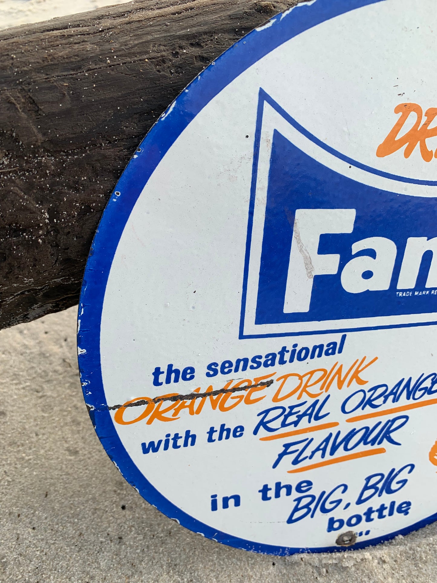 Gammal Fanta emaljskylt