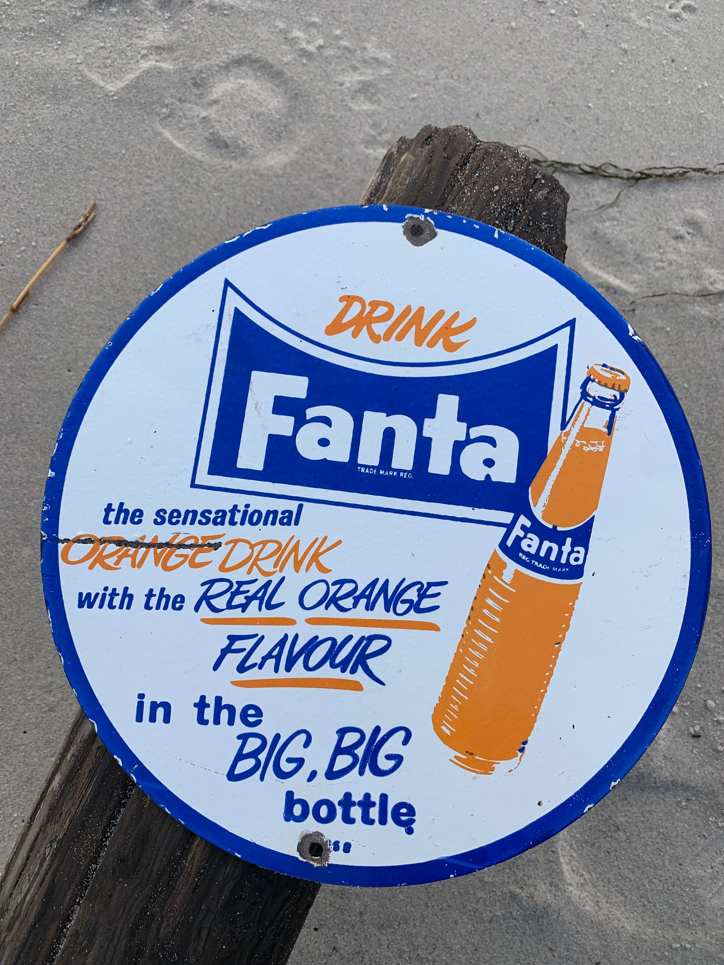 Gammal Fanta emaljskylt