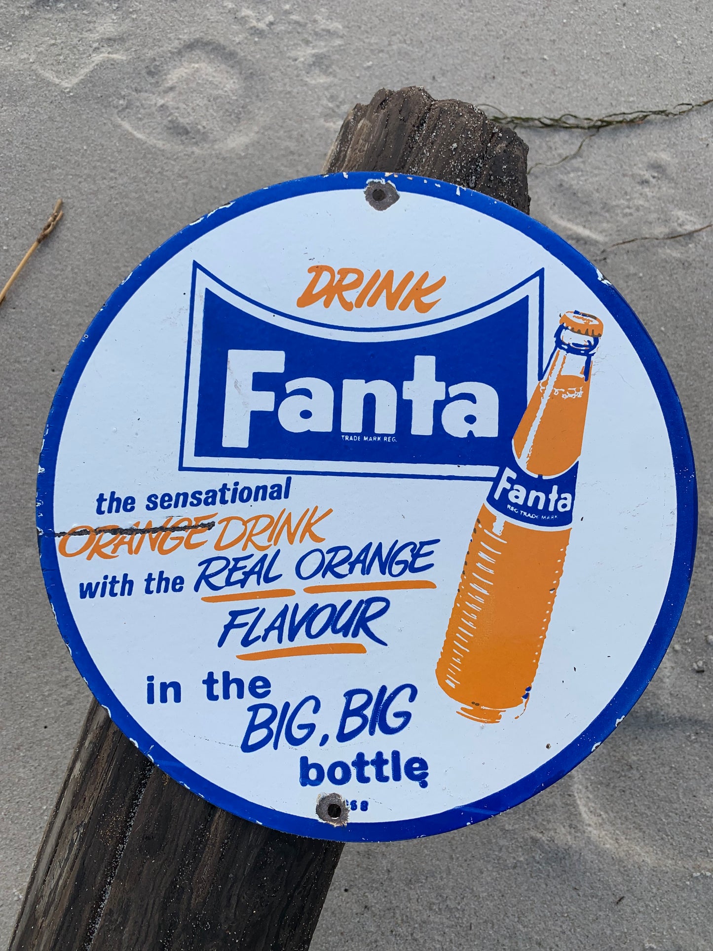 Gammal Fanta emaljskylt