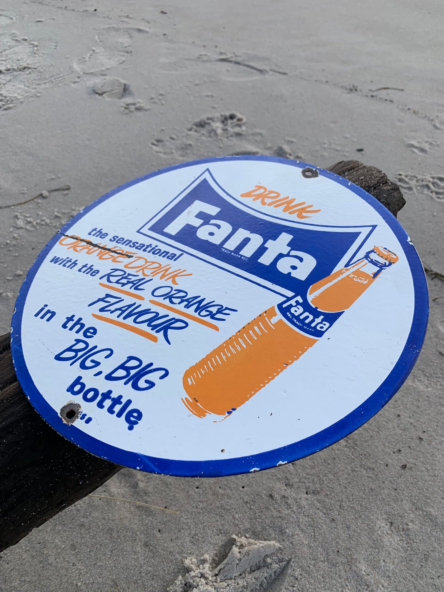 Gammal Fanta emaljskylt