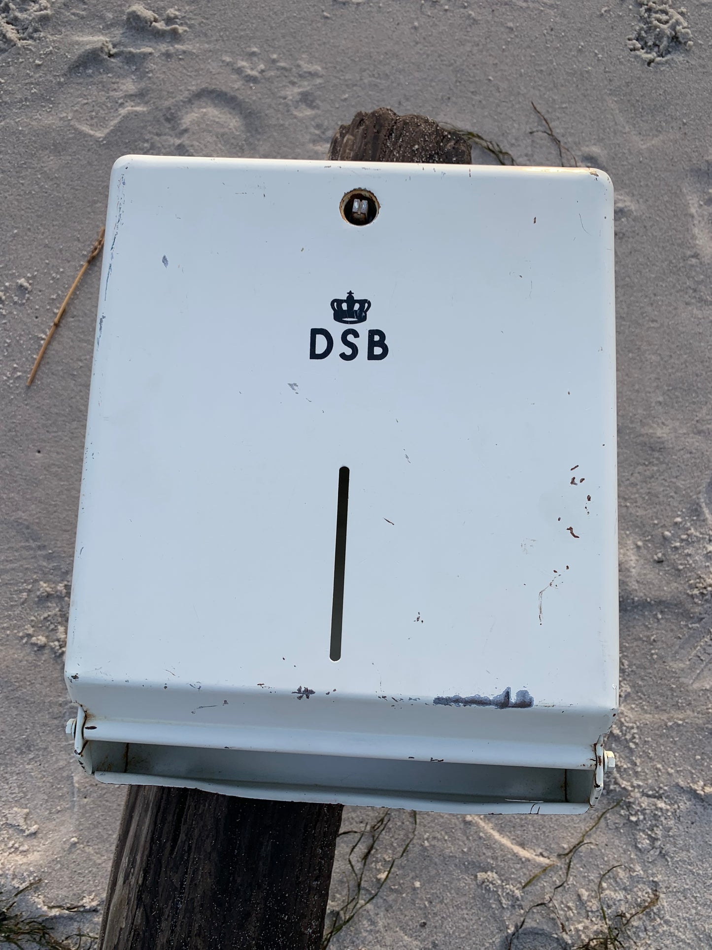 DSB pappershållare