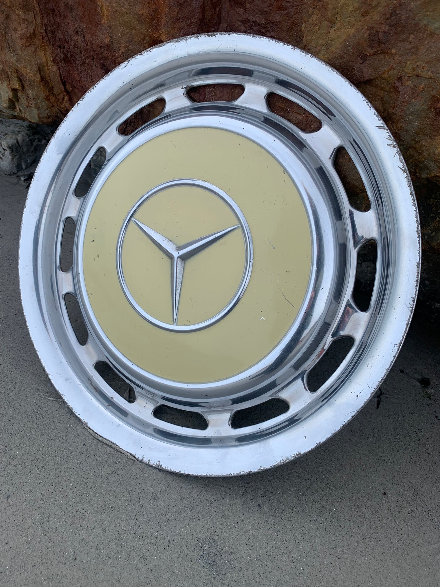 Mercedes navkapsel