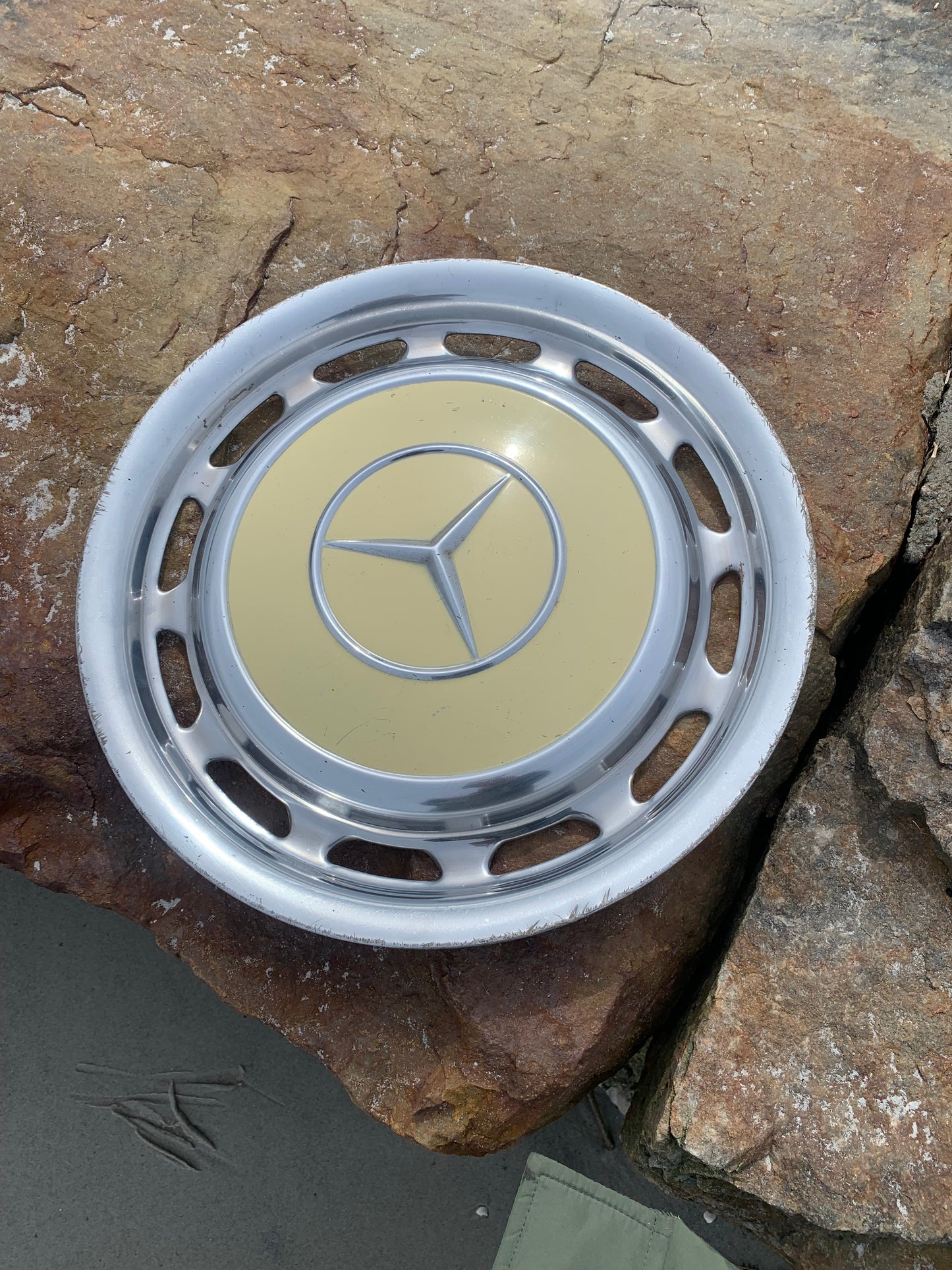 Mercedes navkapsel