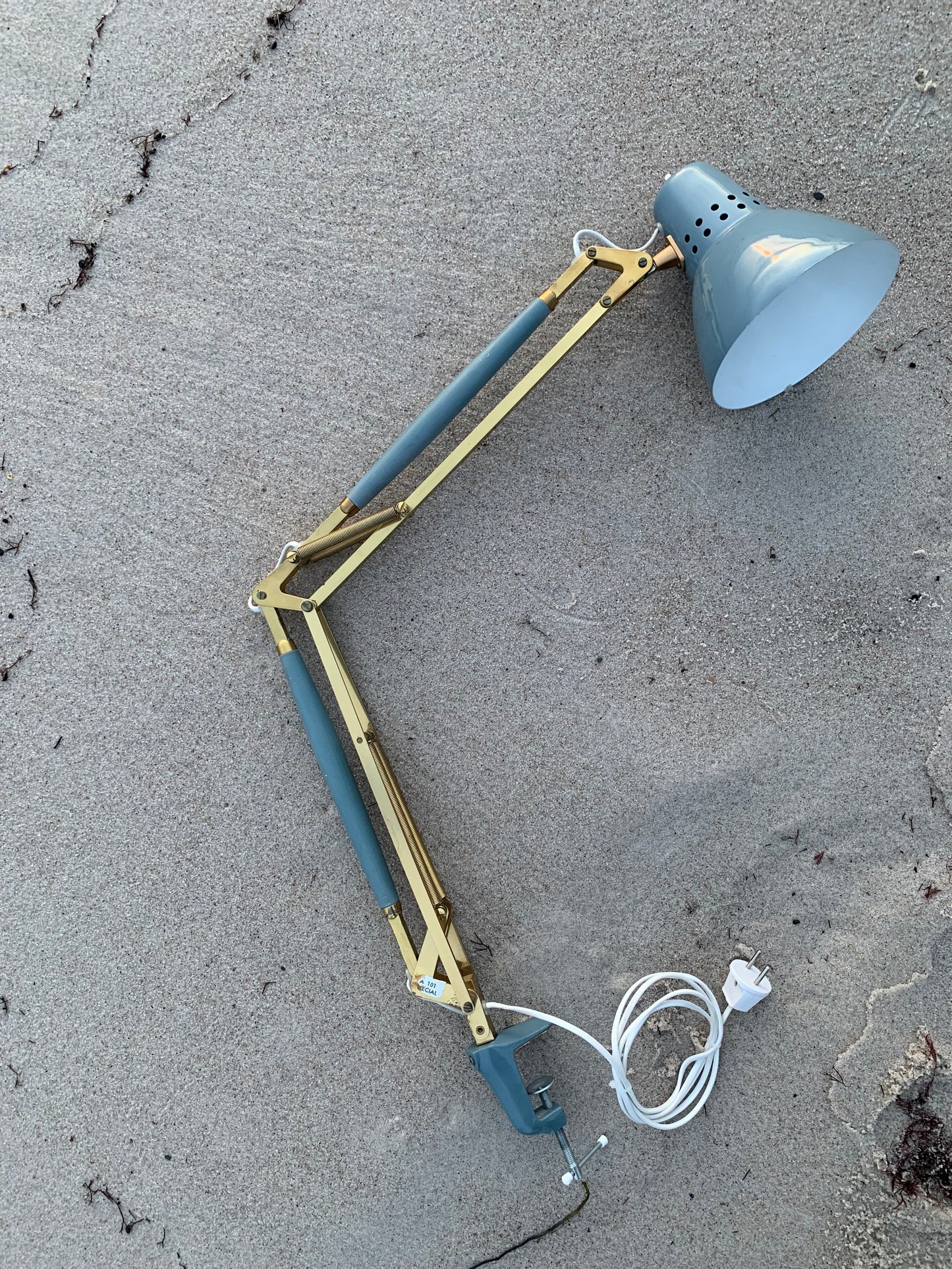 Arkitektonisk lampa med mässingsdetaljer - Grå/blå