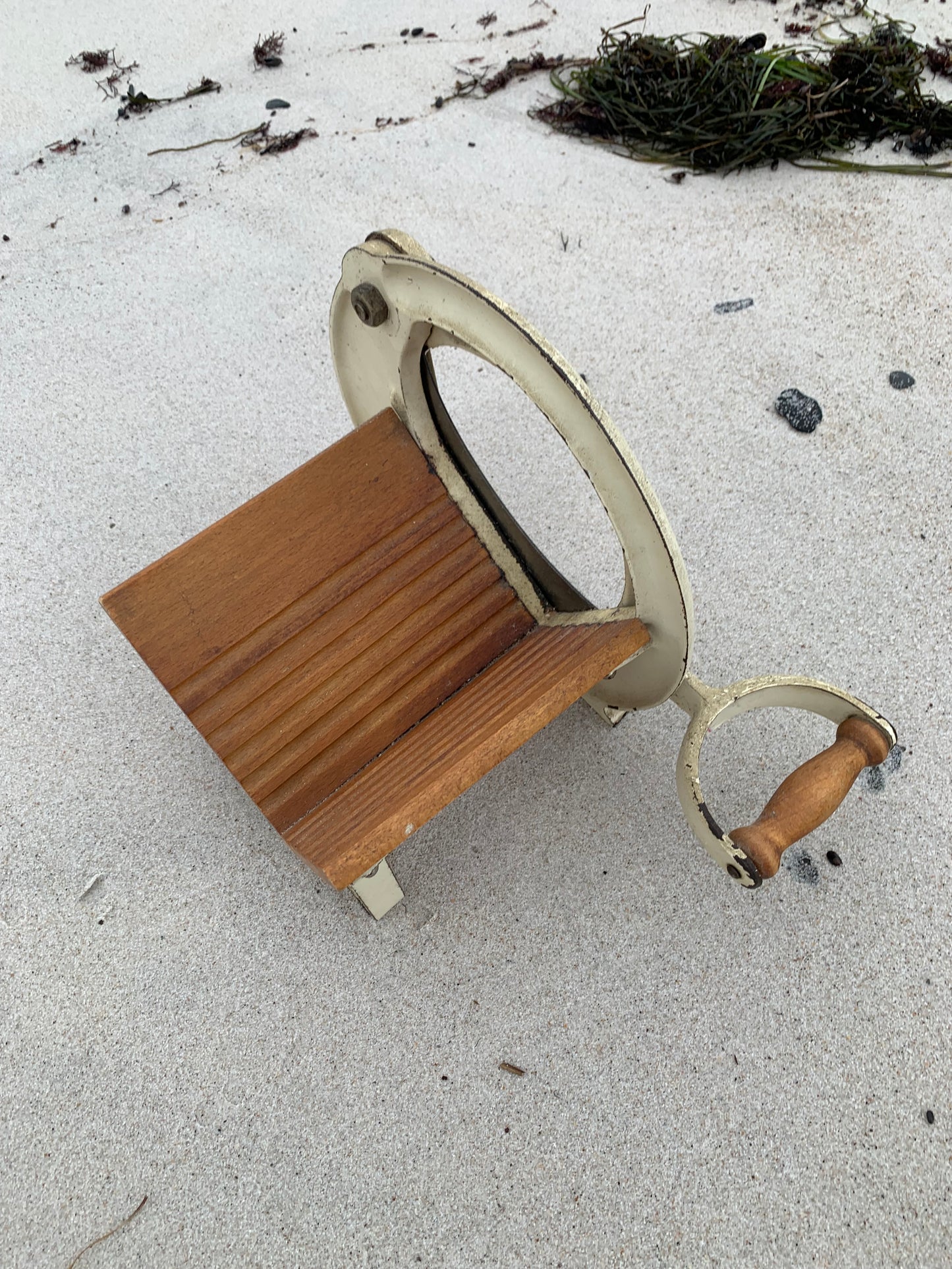 Raadvad brödskärare
