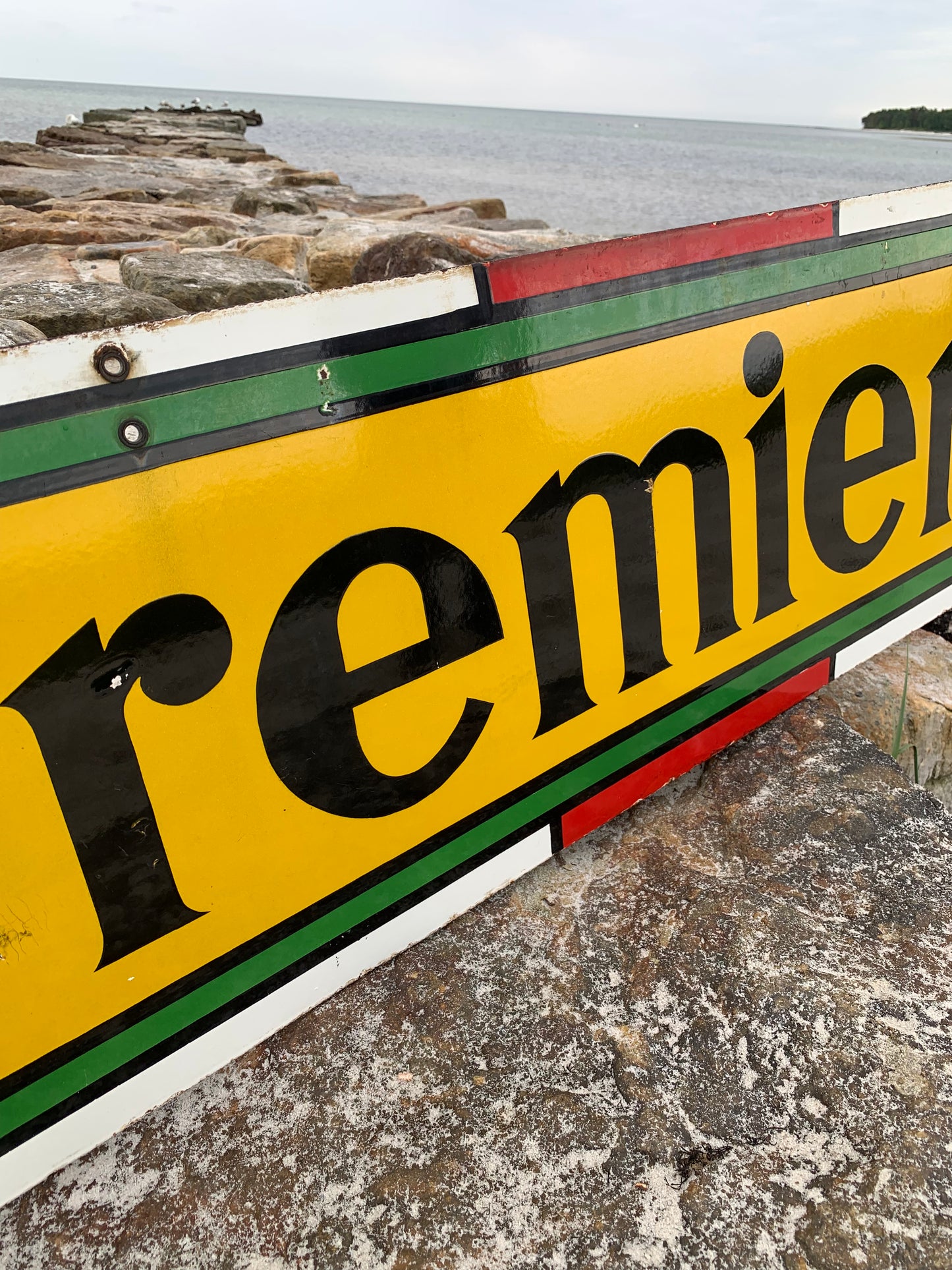 Stor dubbelsidig Premier Ice emaljskylt
