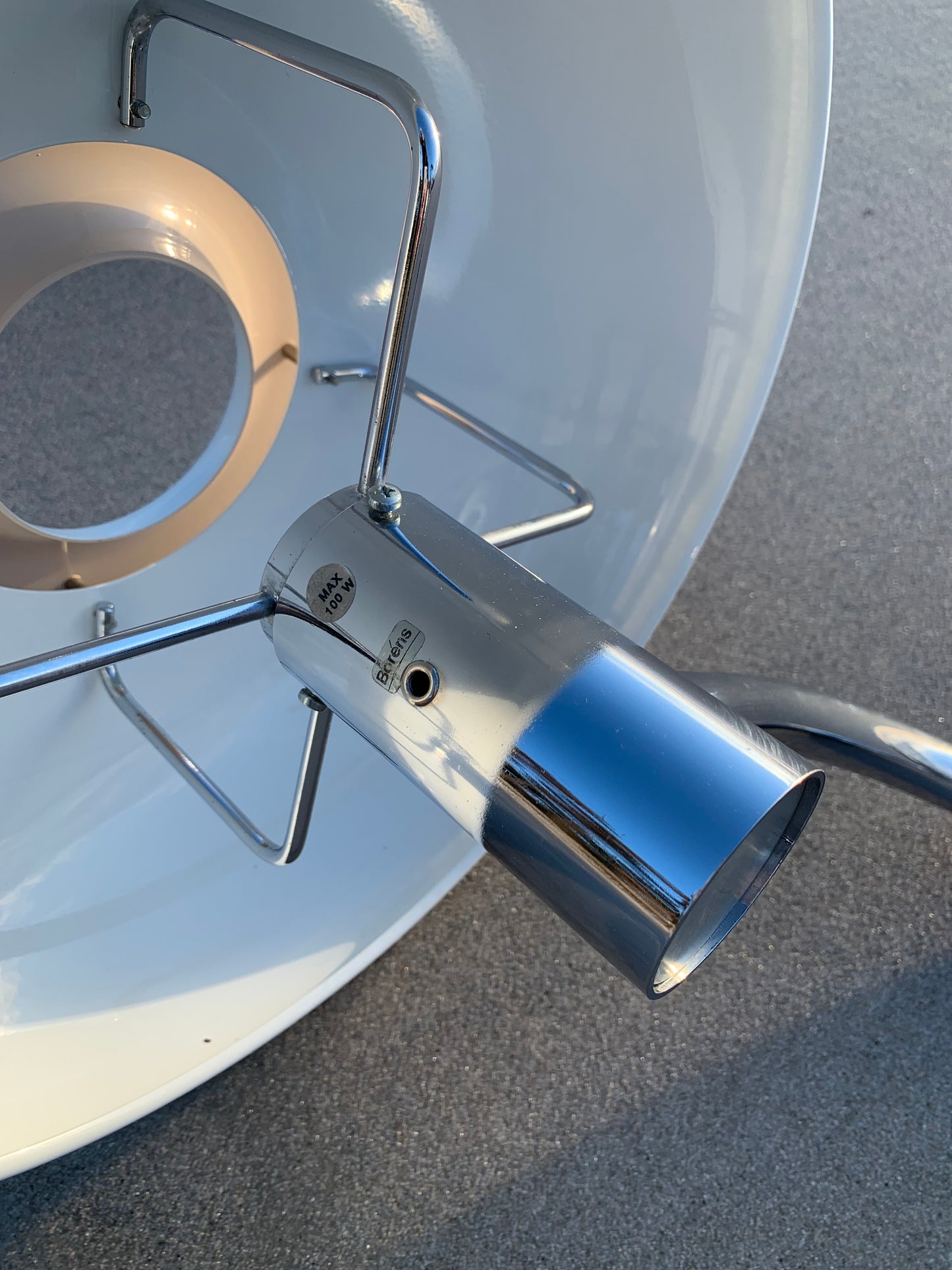 Lampa från en bank i Sverige