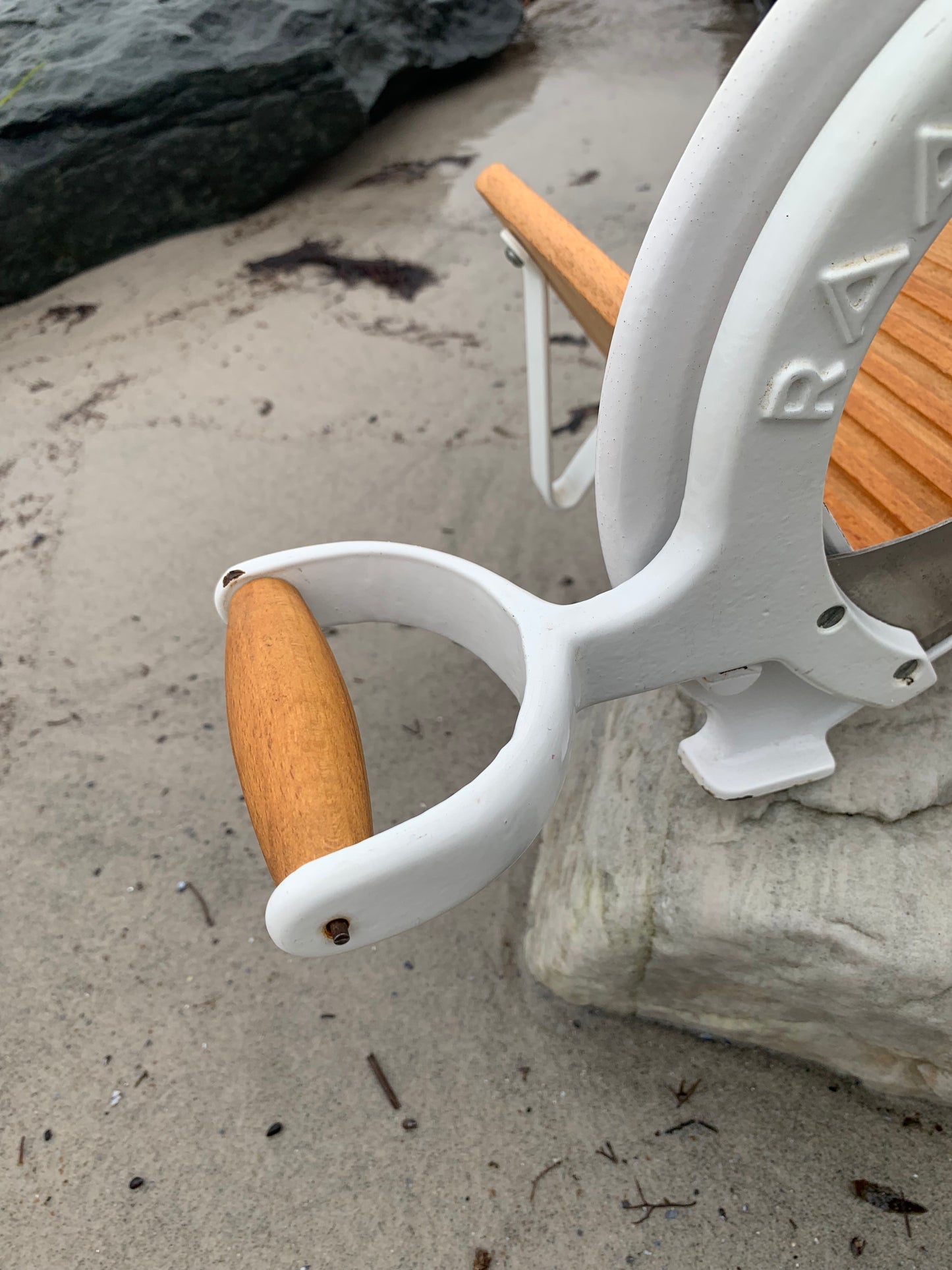 Raadvad brödskärare