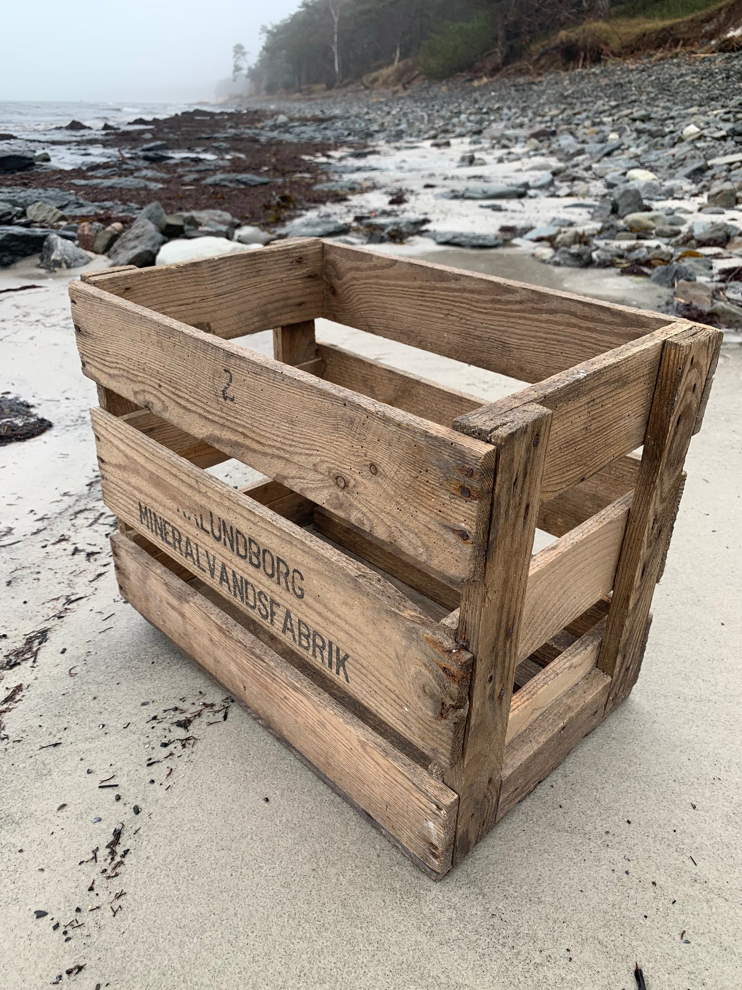Box från Kalundborg mineralvattenfabrik