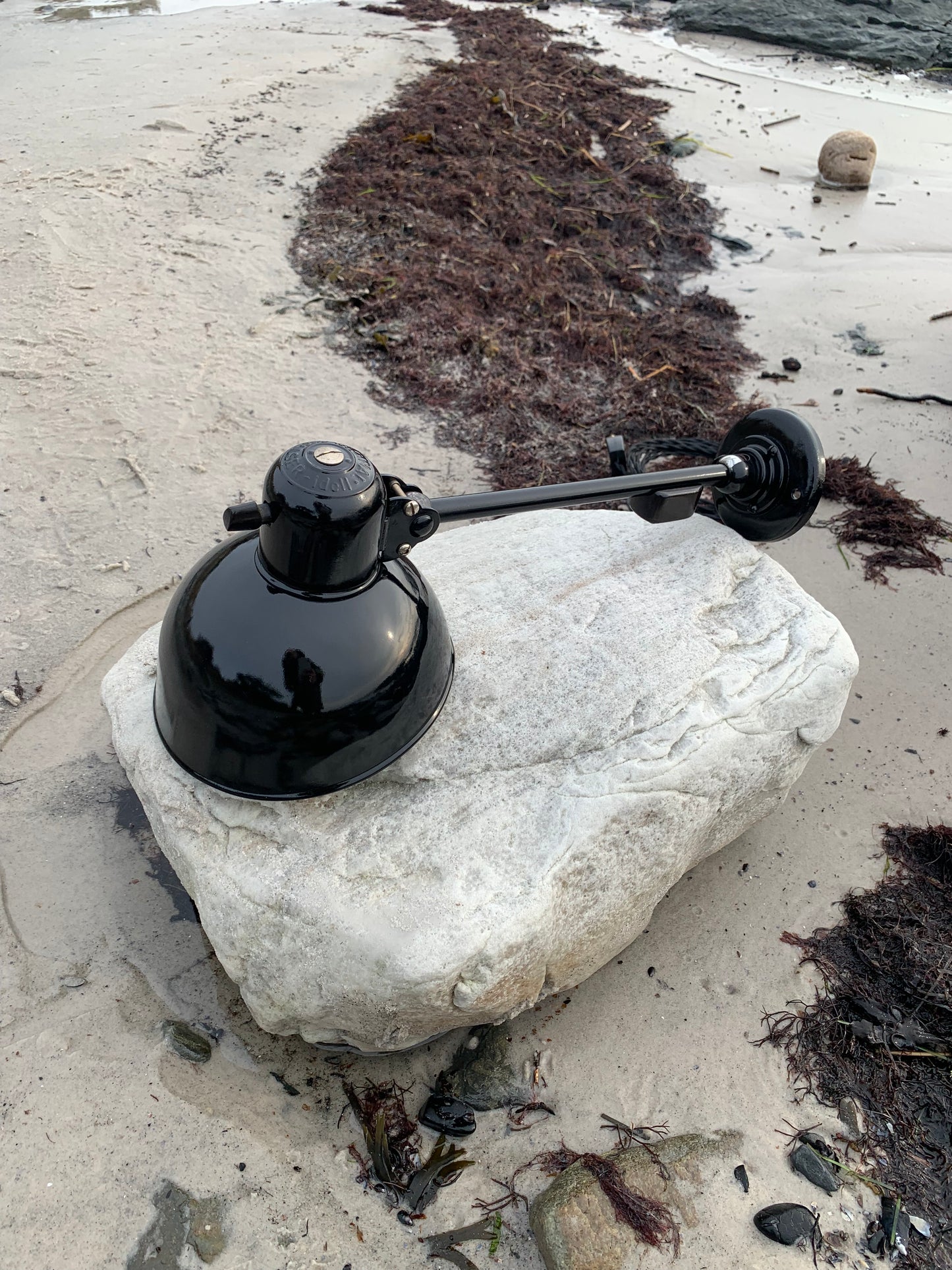 Kaiser Idell 6723 vägglampa - Svart