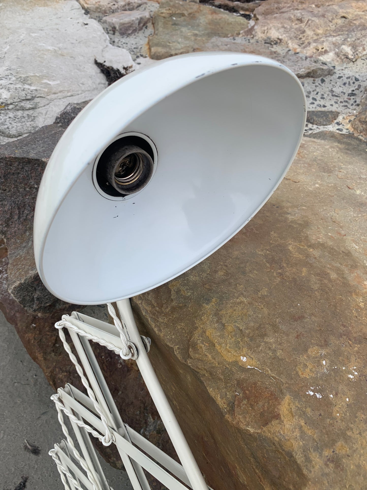 Kaiser Idell 6614 (Den stora modellen) - Original Cream