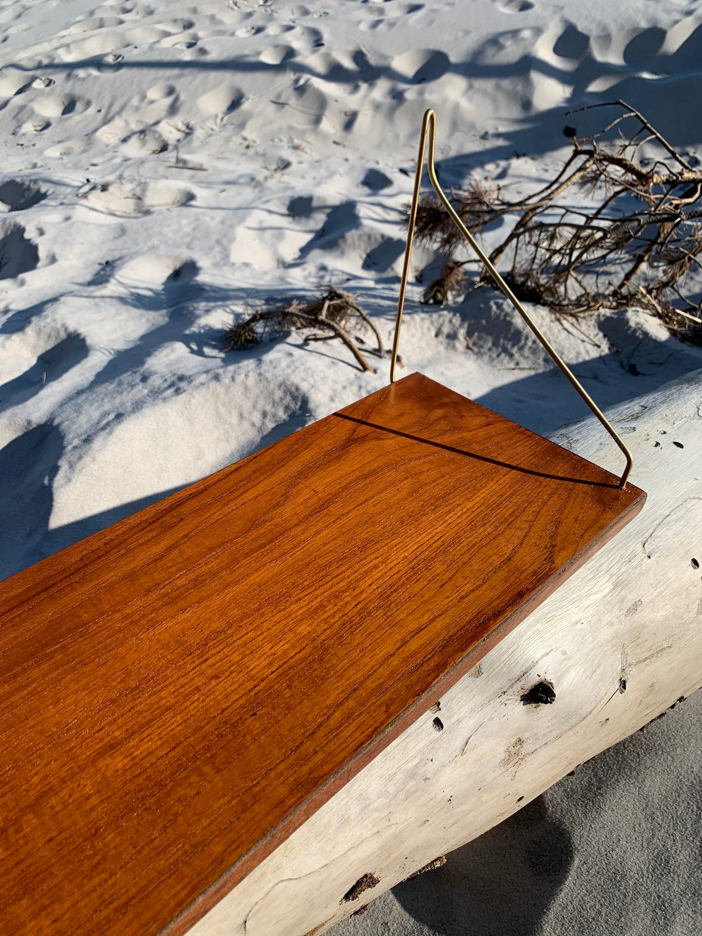 Hylla i teak