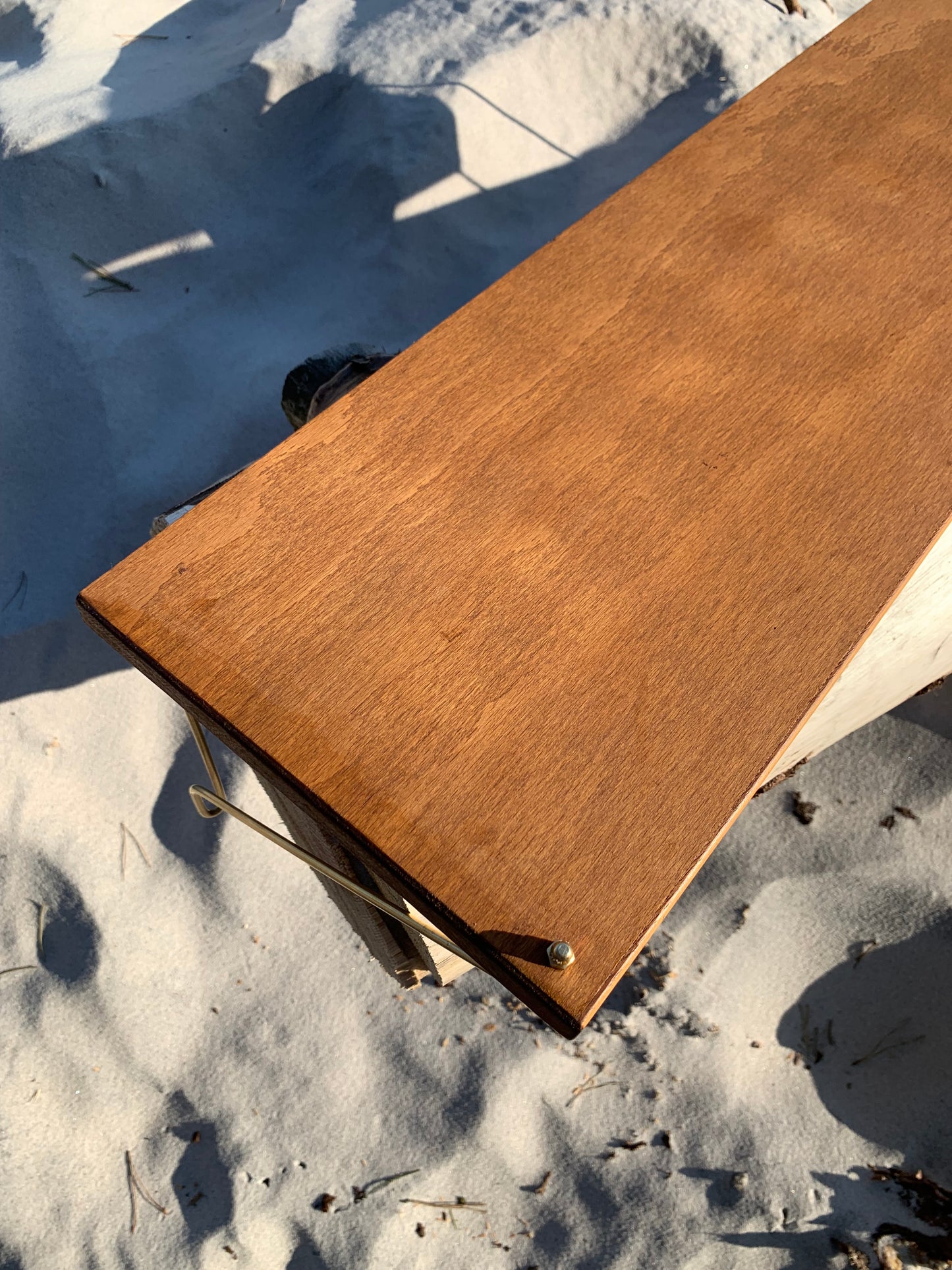 Hylla i teak