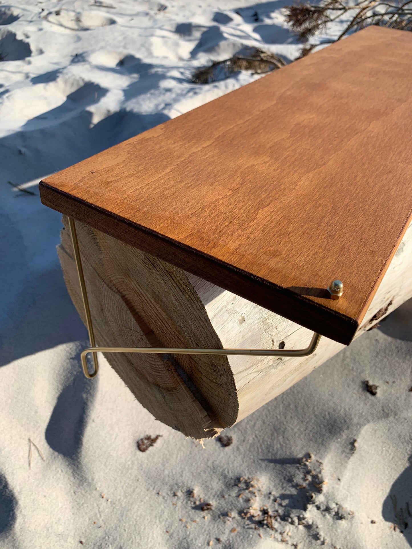 Hylla i teak