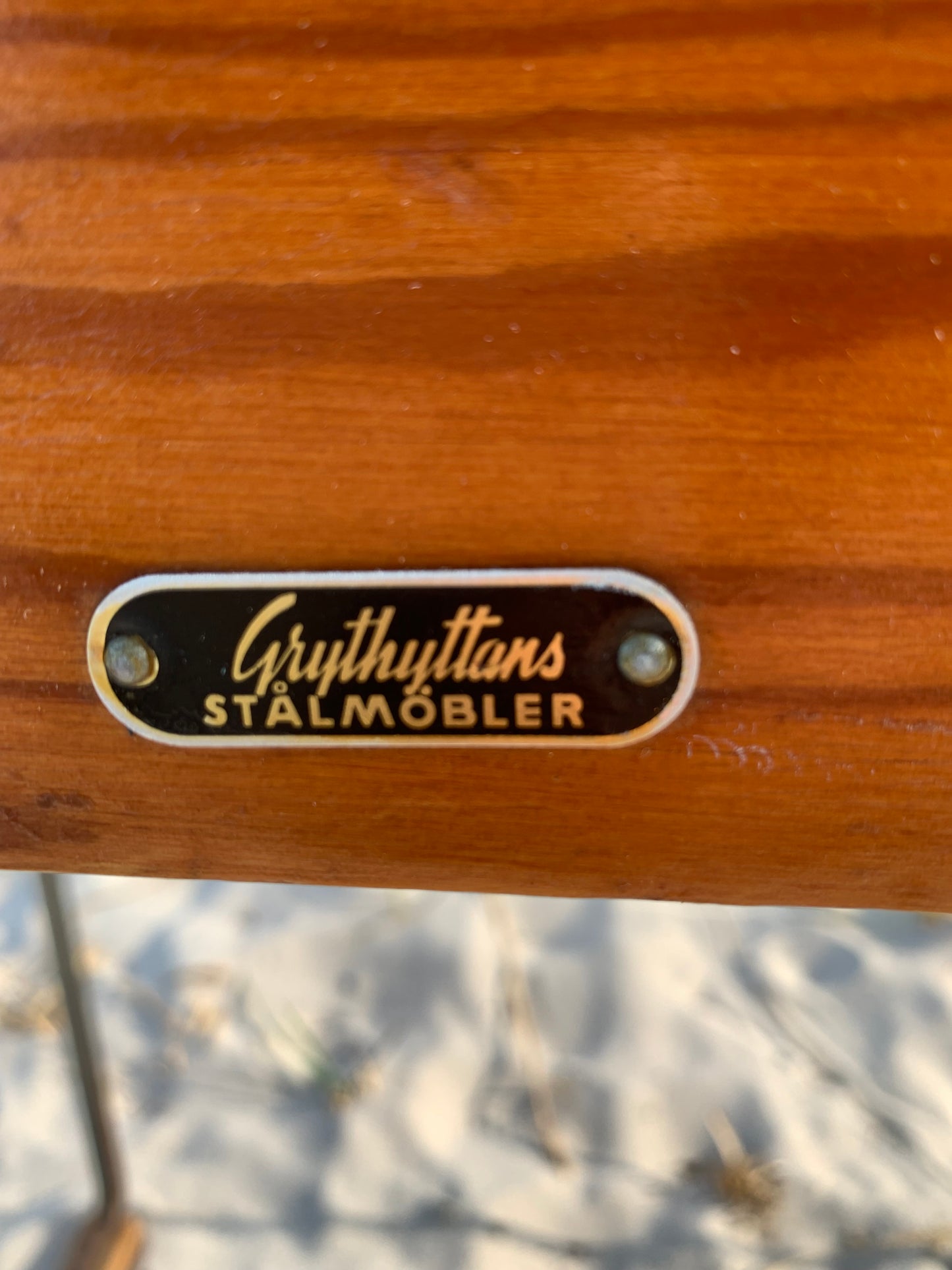 Skolbänk från Grythyttan