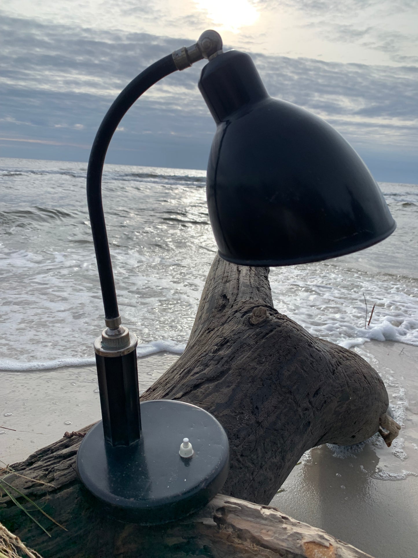 Molitor-lampa designad av Christian Dell