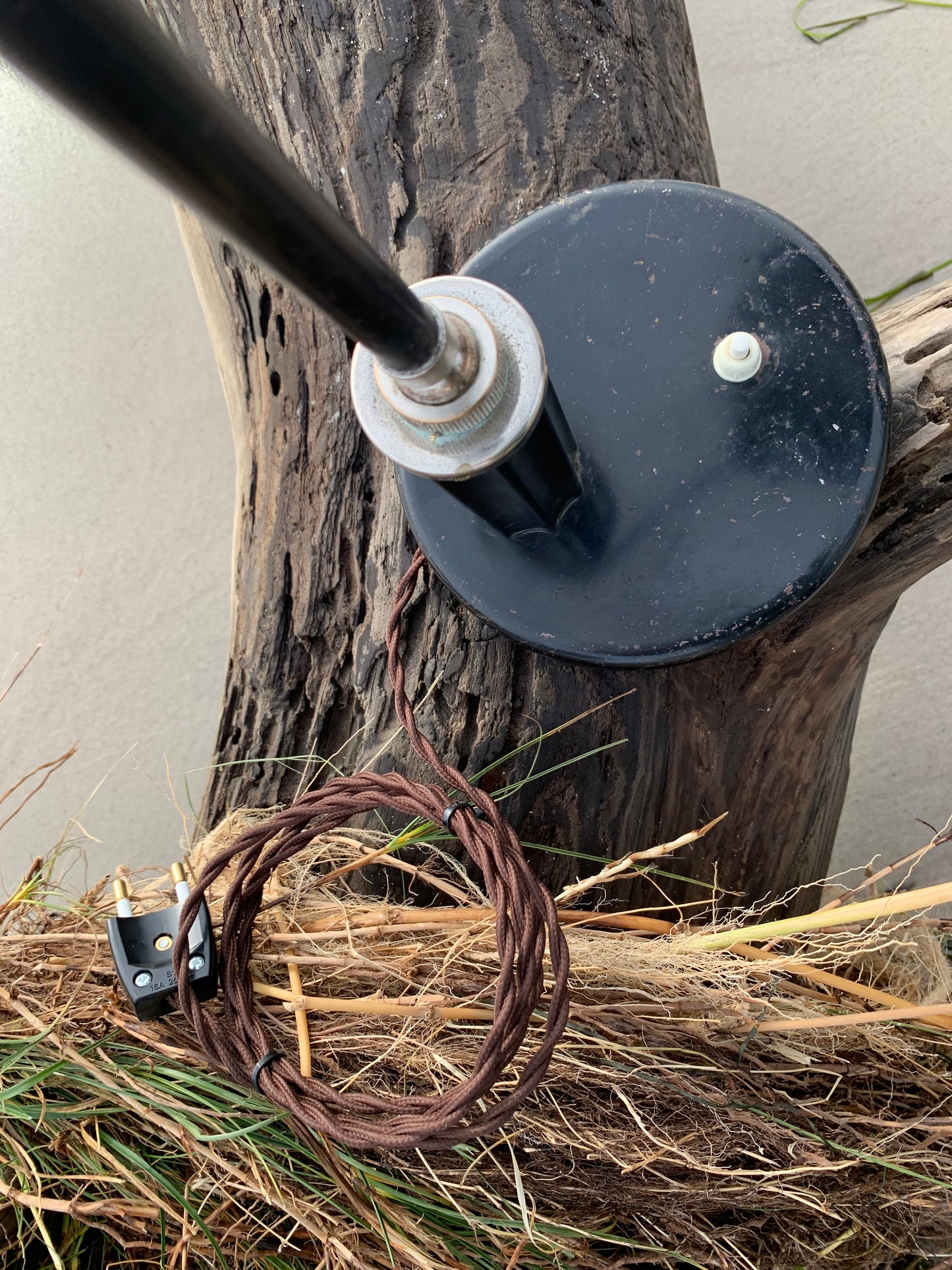 Molitor-lampa designad av Christian Dell