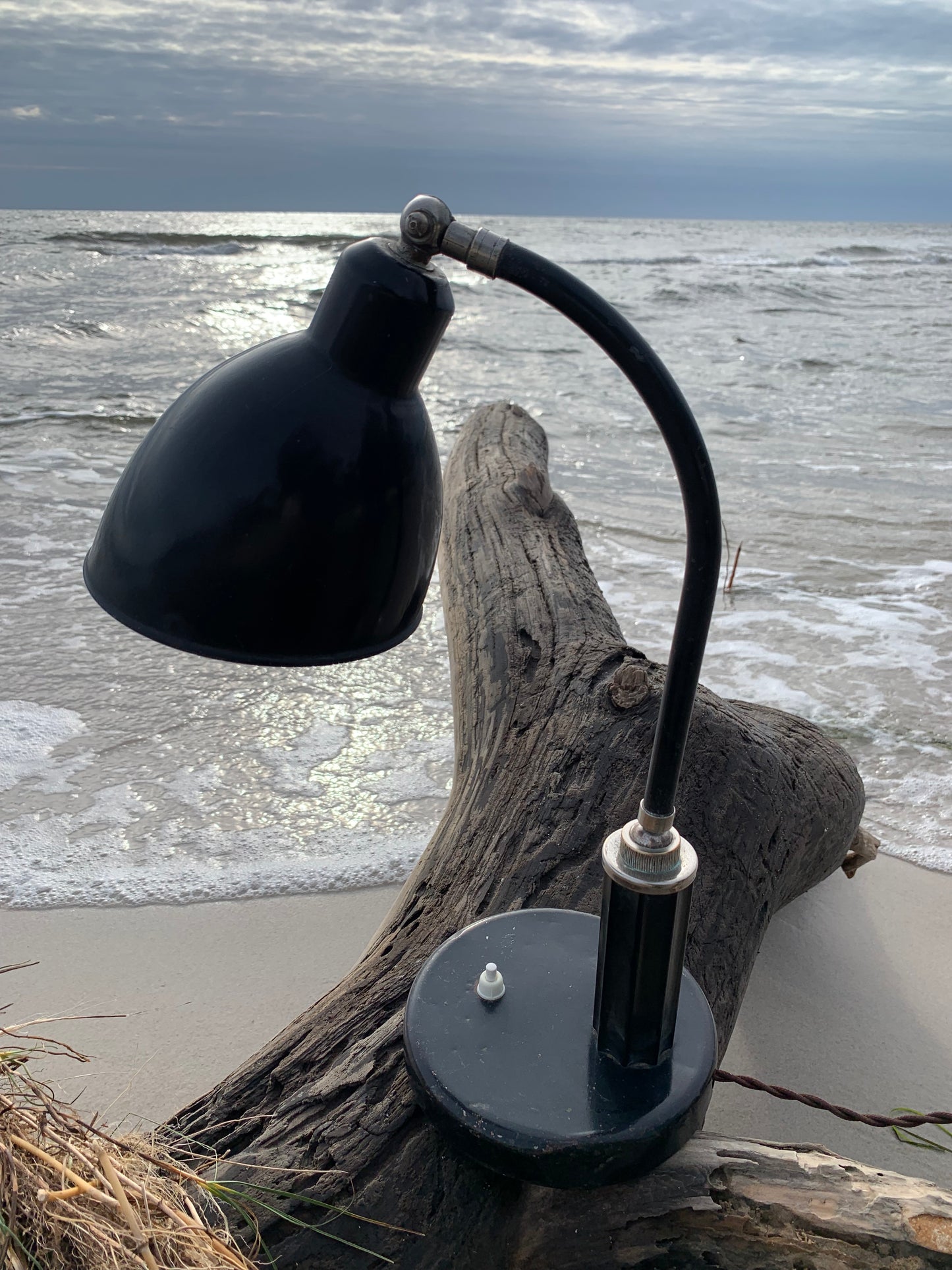 Molitor-lampa designad av Christian Dell