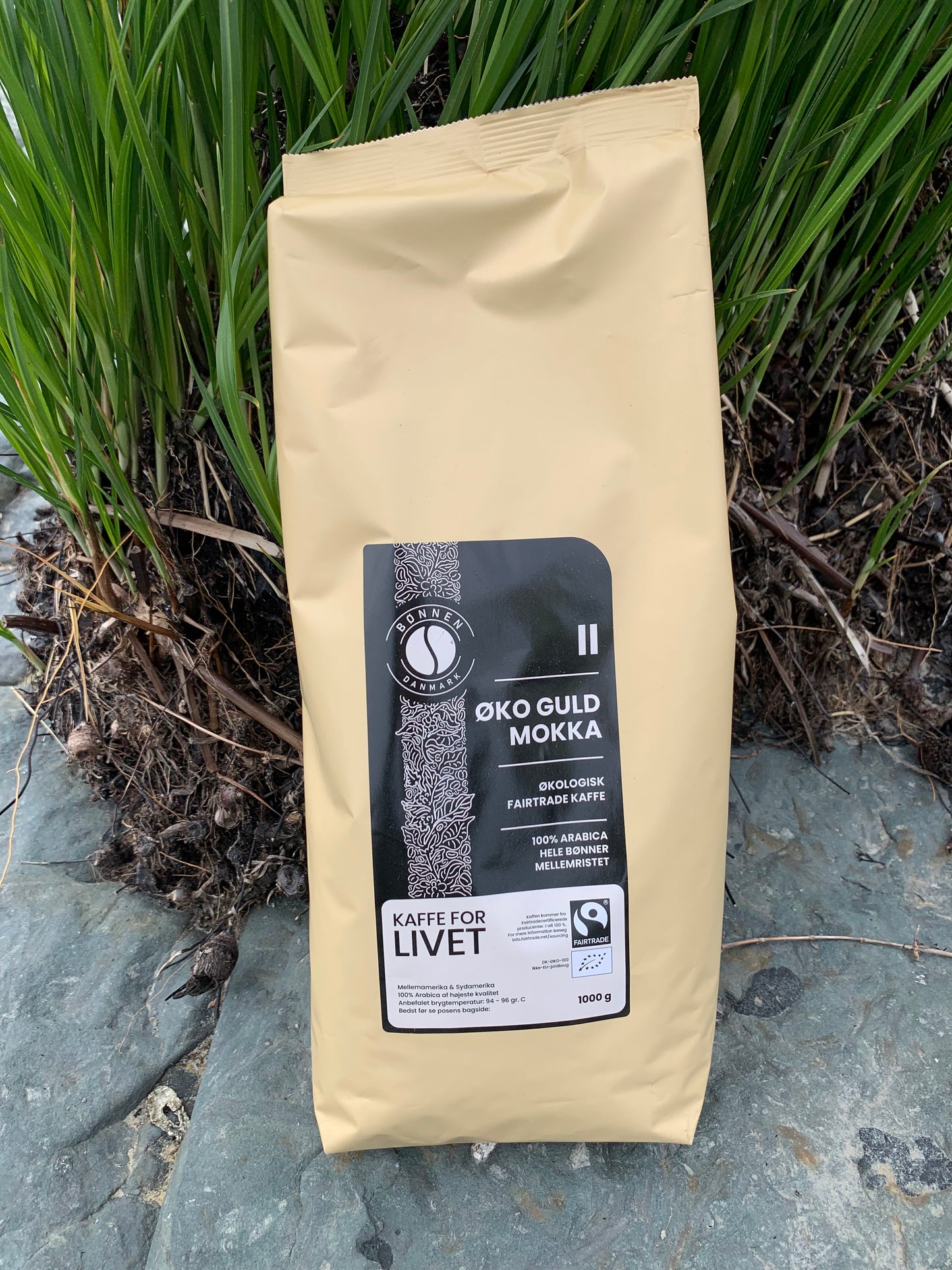 Hela kaffebönor - handplockade och ekologiska 1 kg.