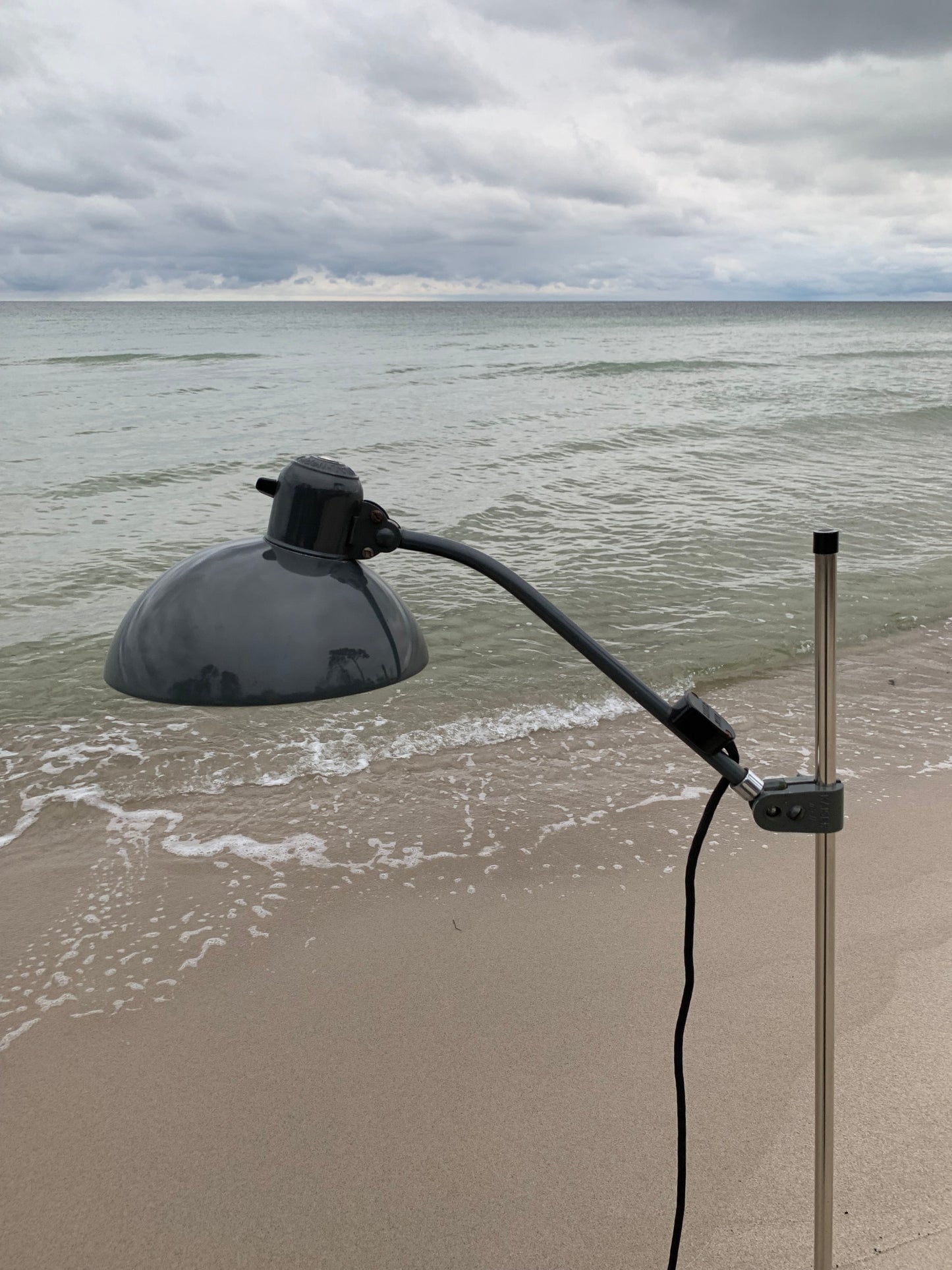 Kaiser Idell golvlampa - Grå