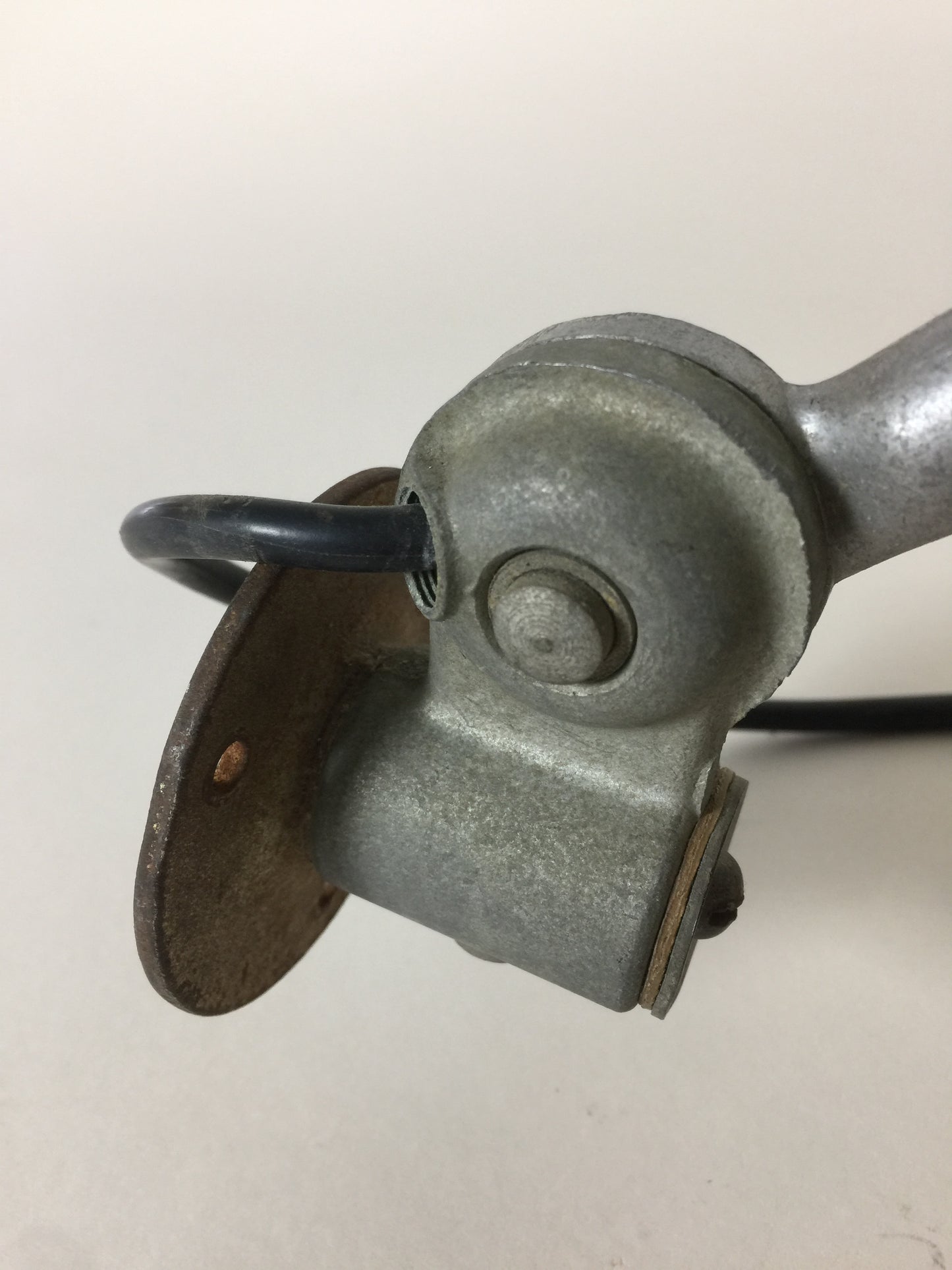 Sällsynt och mycket vacker industriell vägglampa