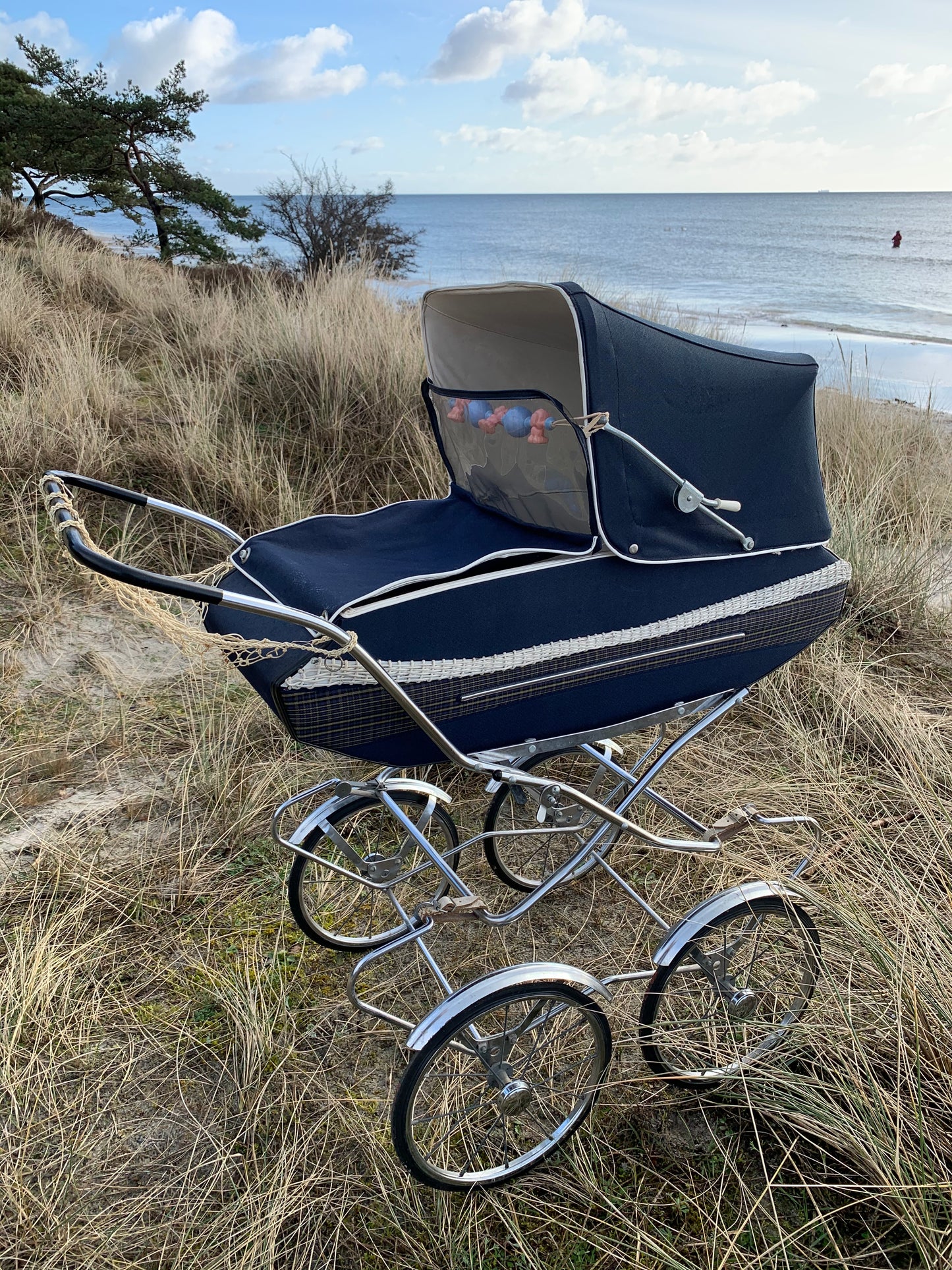 Dockvagn med shoppingnät