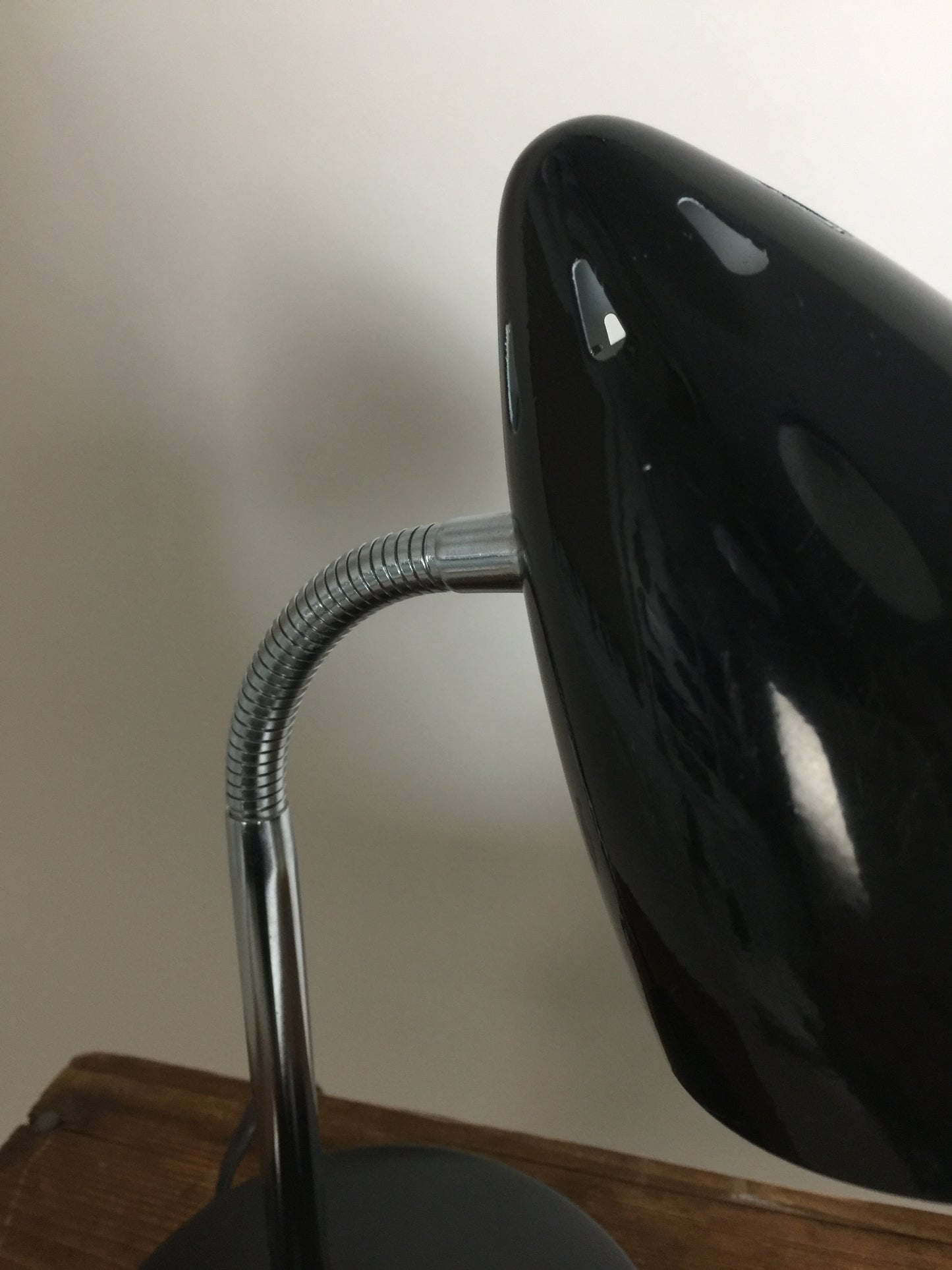 Bordslampa med flexarm