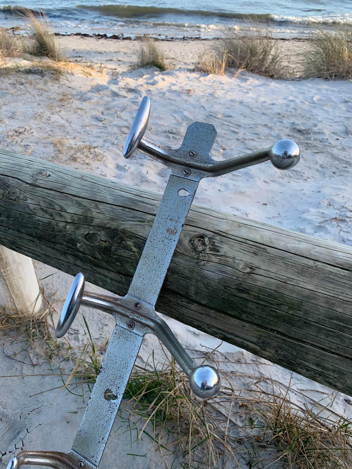 Fransk klädhängare i metall