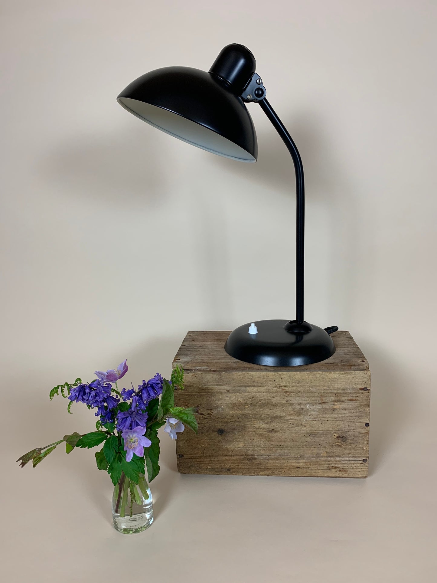 Kaiser Idell 6556 - Svart