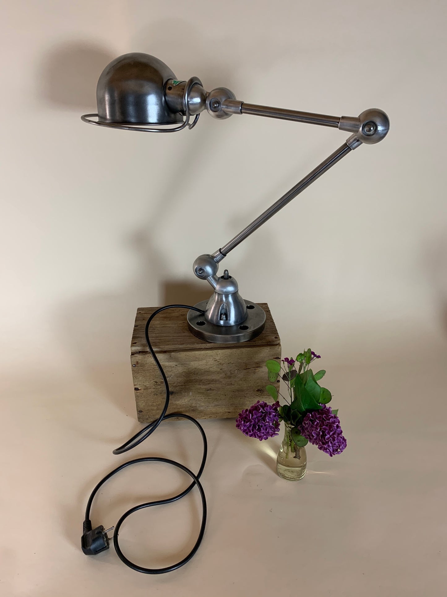 Jieldé lampa med 2 armar och fin fot