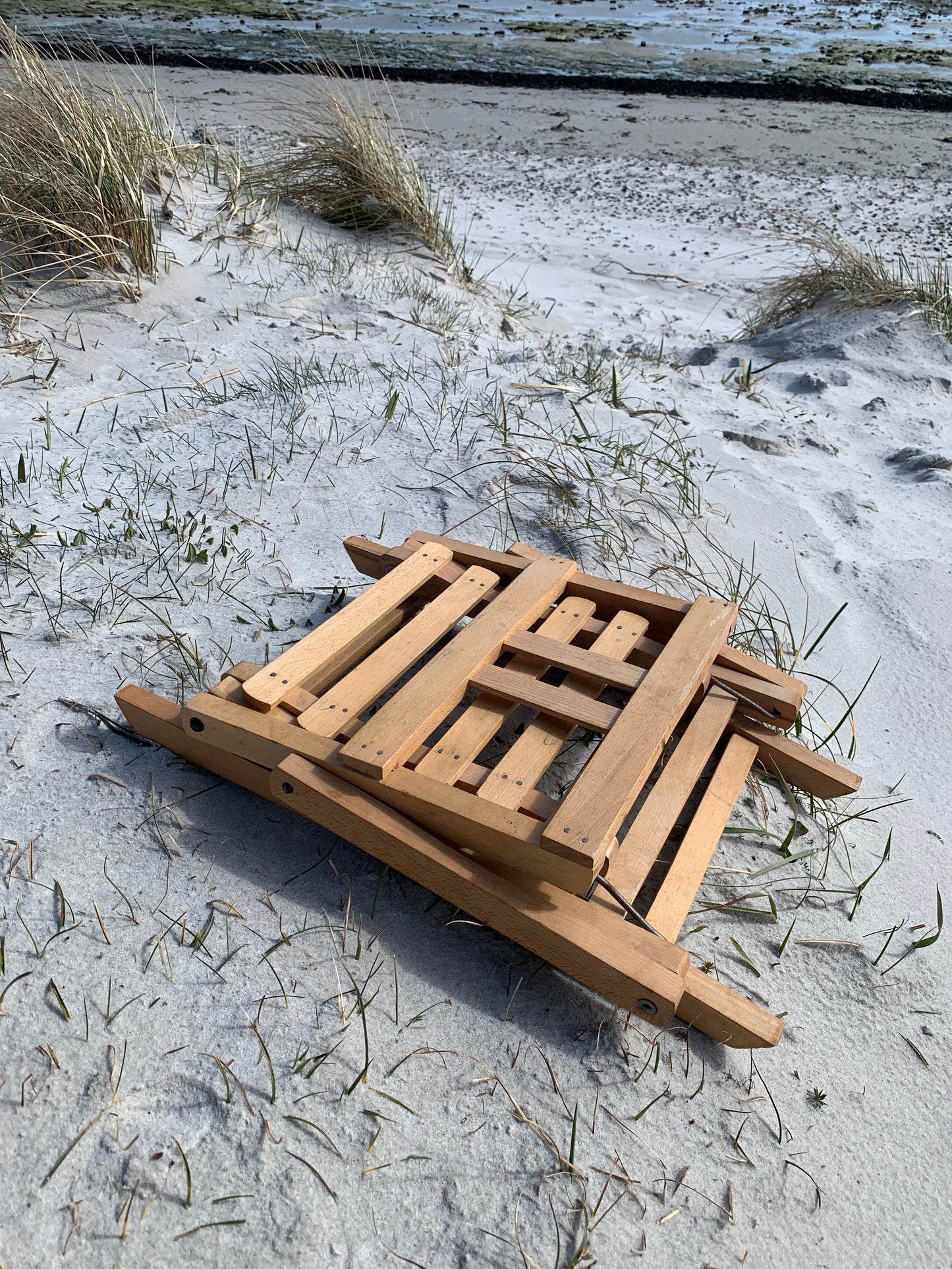 Barnfällbar stol i trä