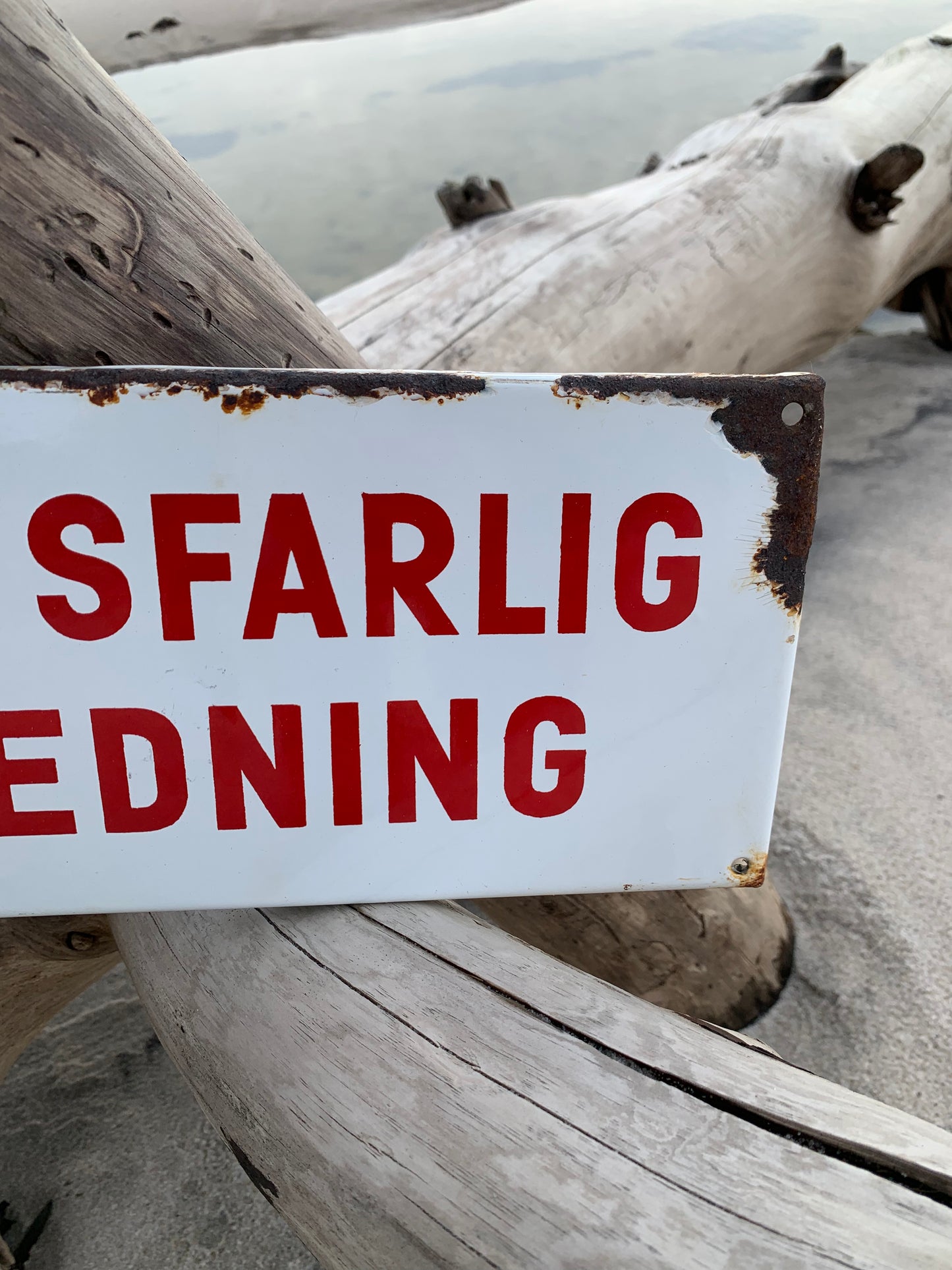Emaljskylt