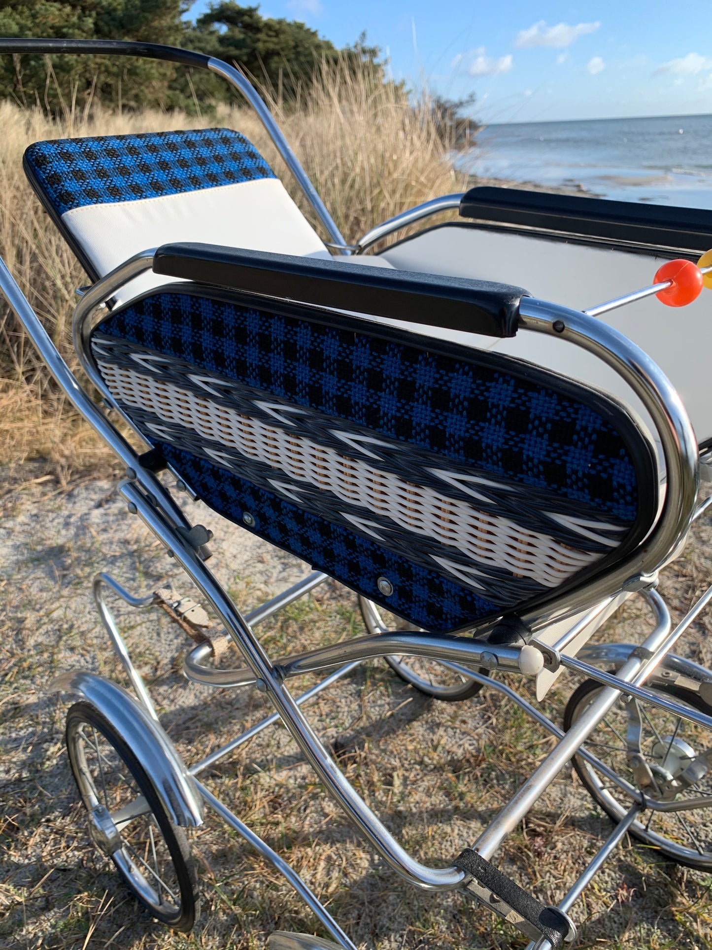 Barnvagn för dockor
