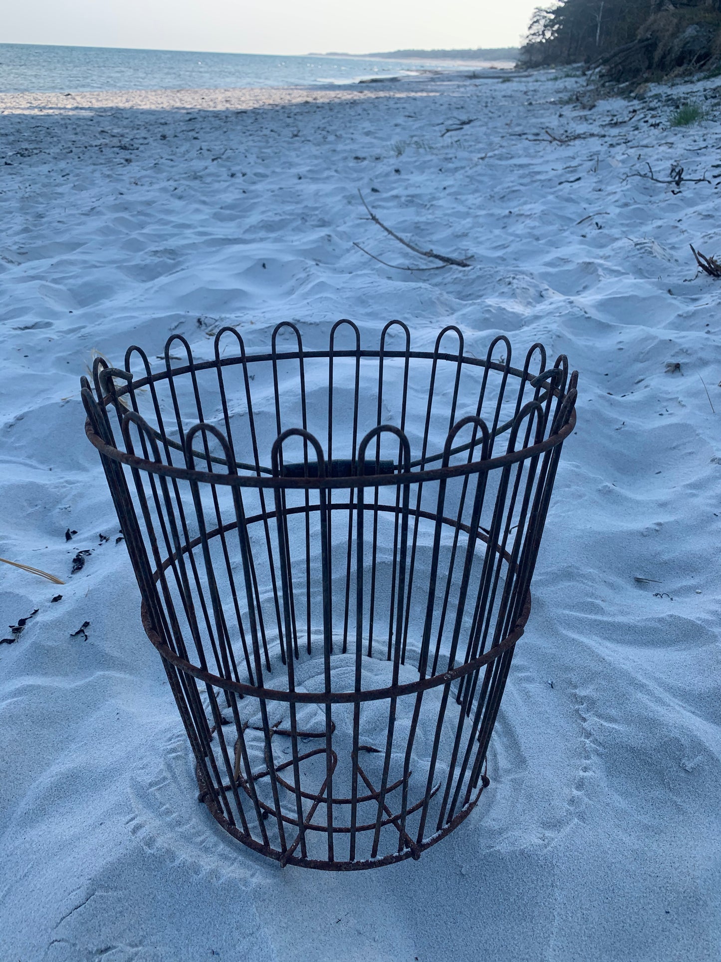 Rustik korg med handtag