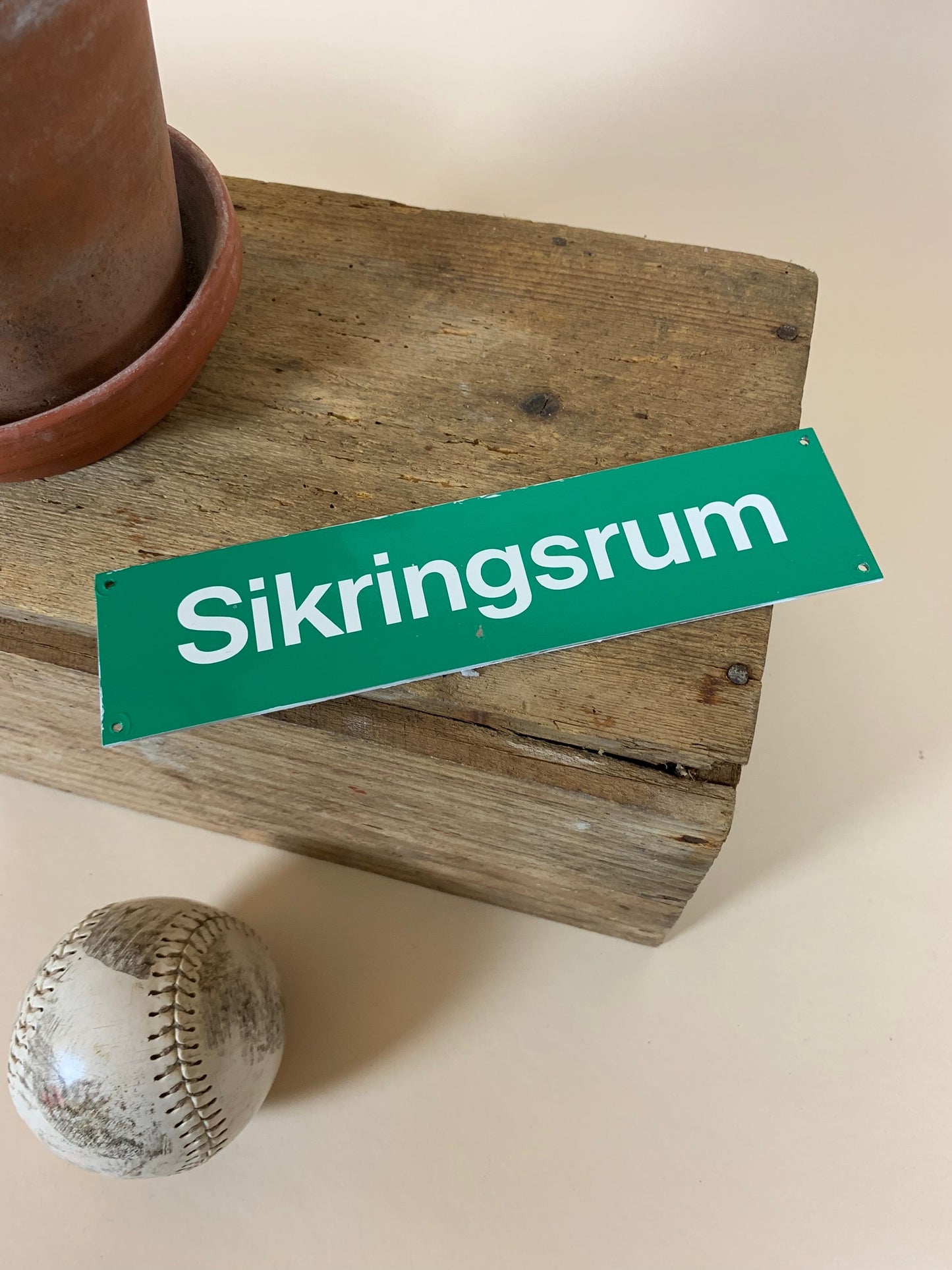 Skylt - säkerhetsrum