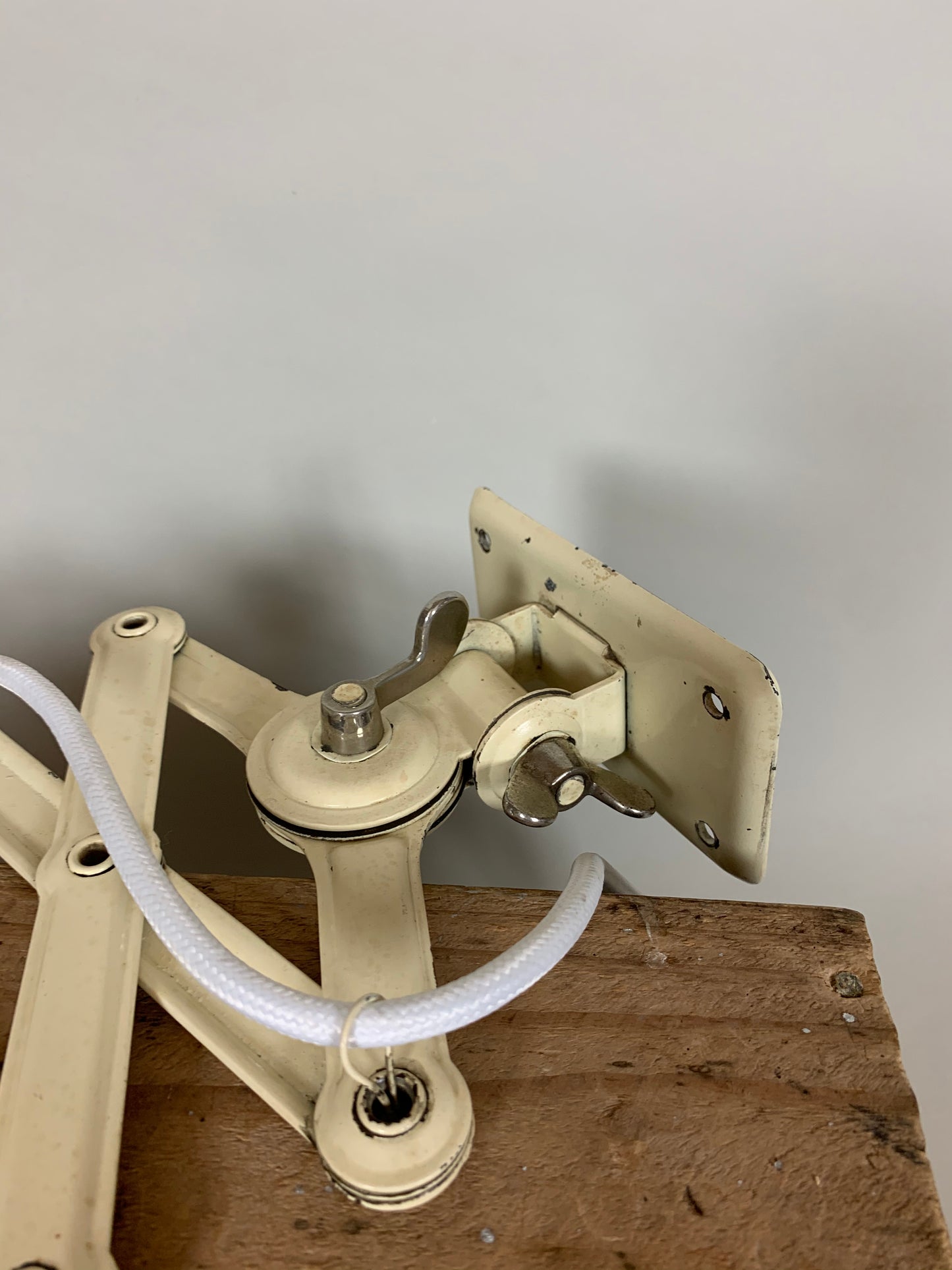 Kaiser Idell 6718 saxlampa