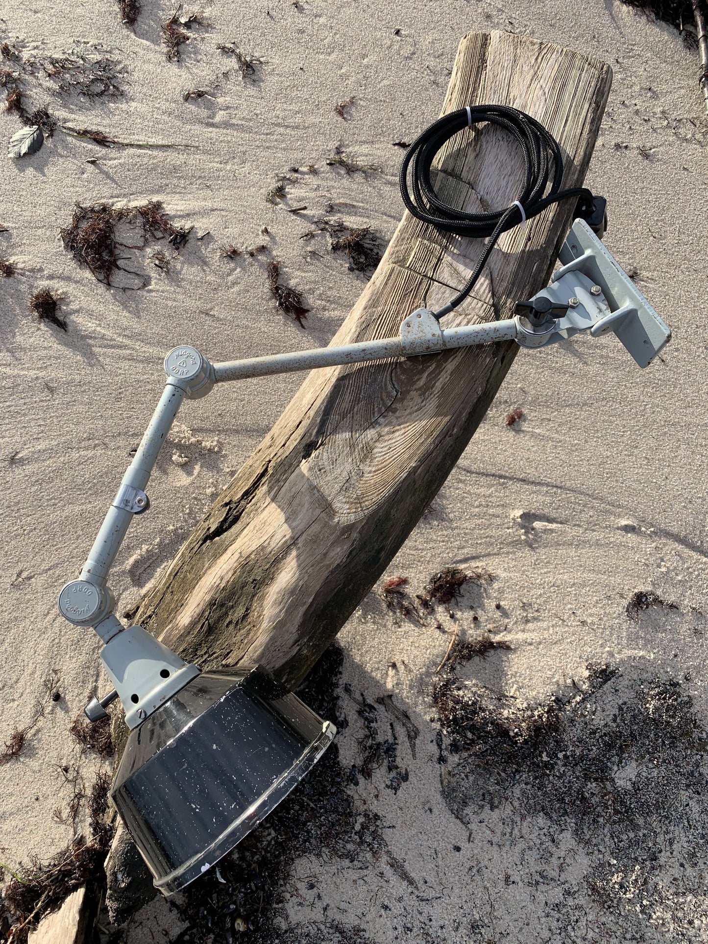 Midgard lampa av Curt Fischer