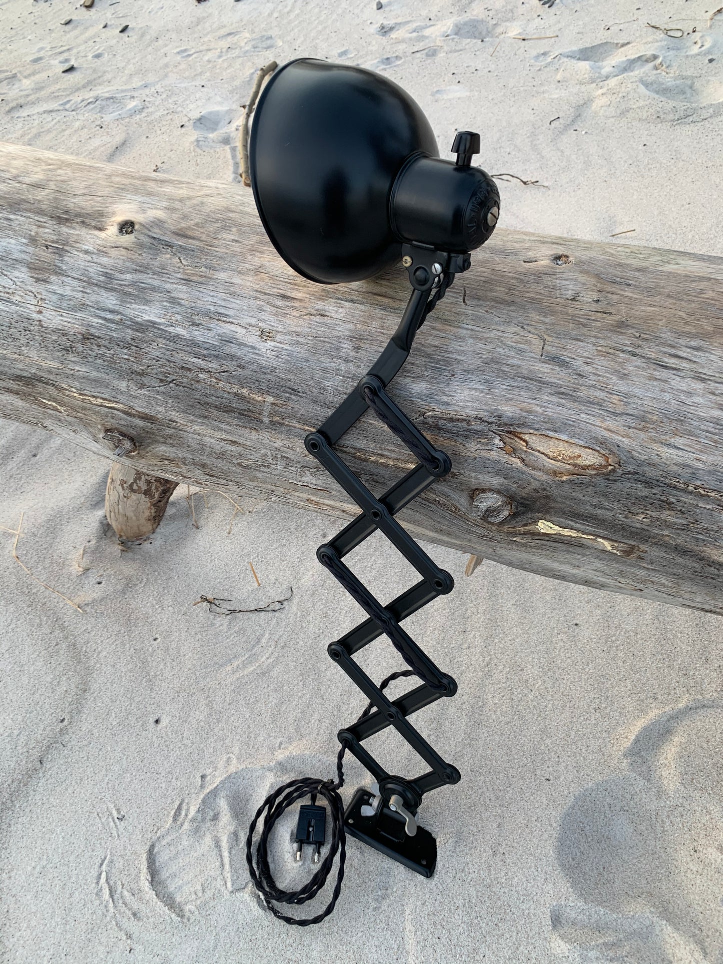 Kaiser Idell 6718 saxlampa - Svart